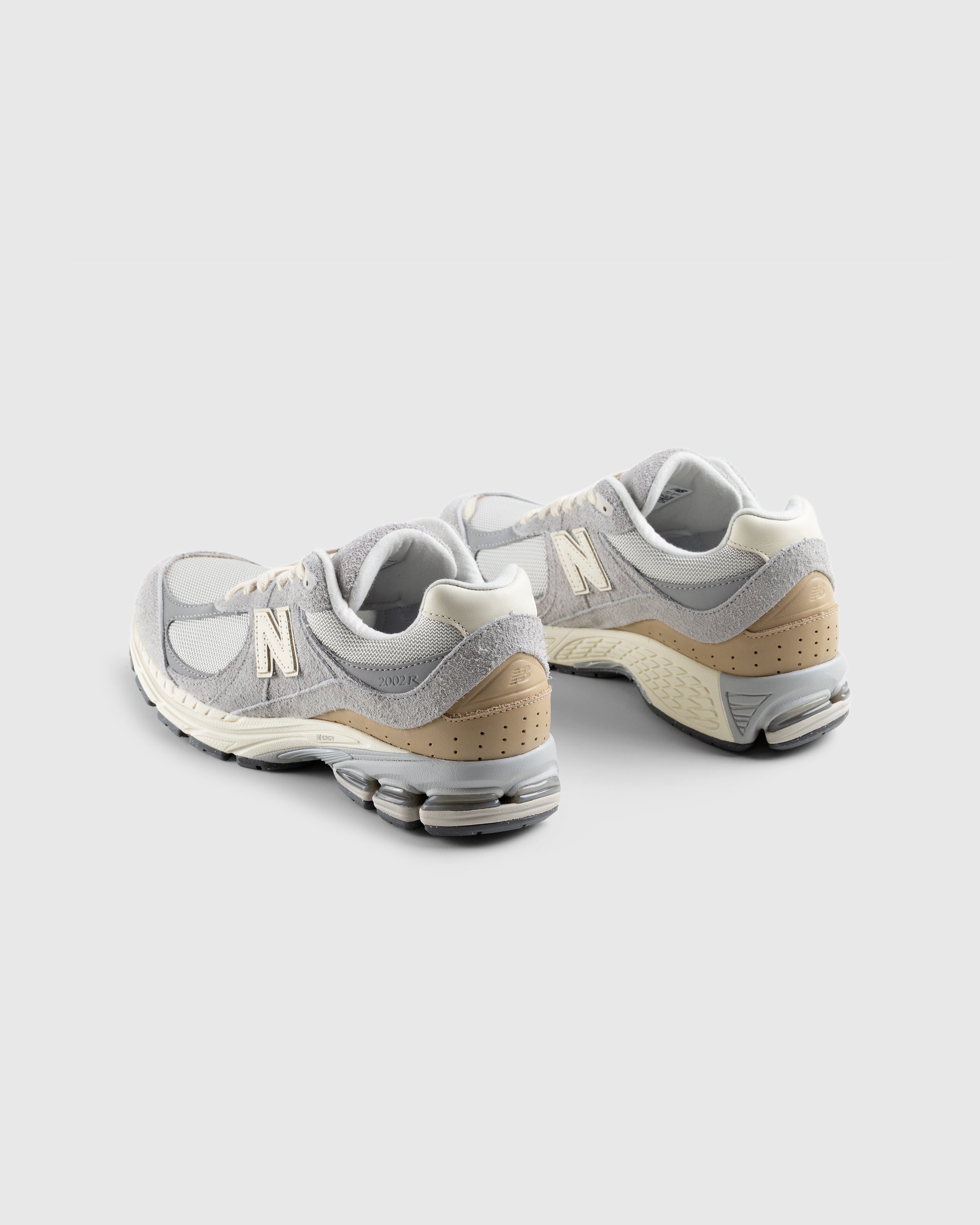 New Balance – 2002RSA Rain Cloud - Sneakers - Beige - Image 4
