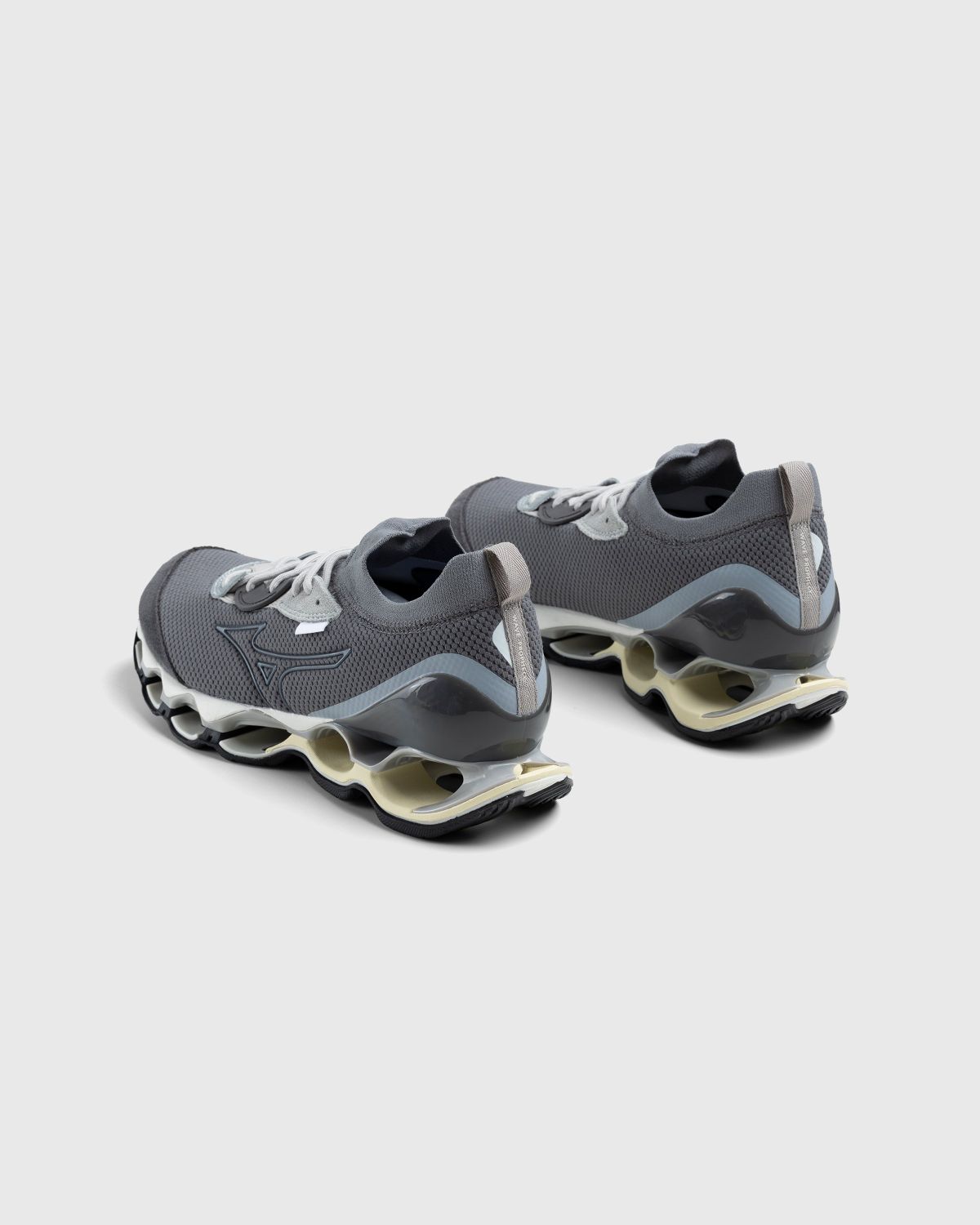 Mizuno – Wave Prophecy Beta Shade/Harbor Mist - Sneakers - Beige - Image 4