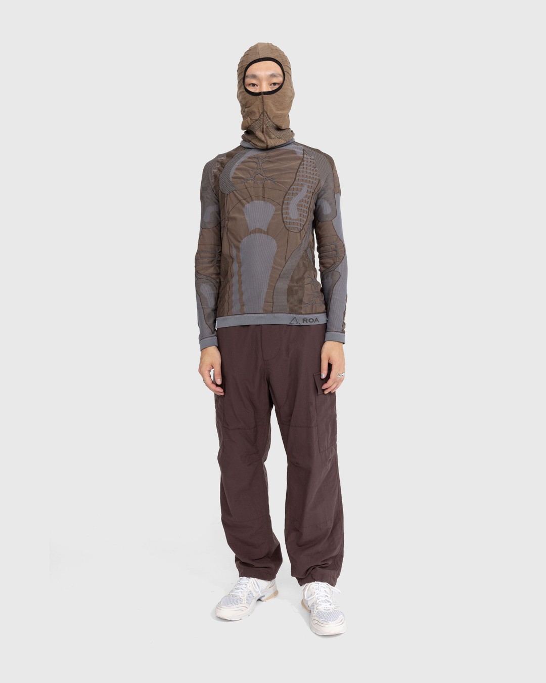 ROA – Roundneck 3D Knit Brown/Grey - Knitwear - Brown - Image 2