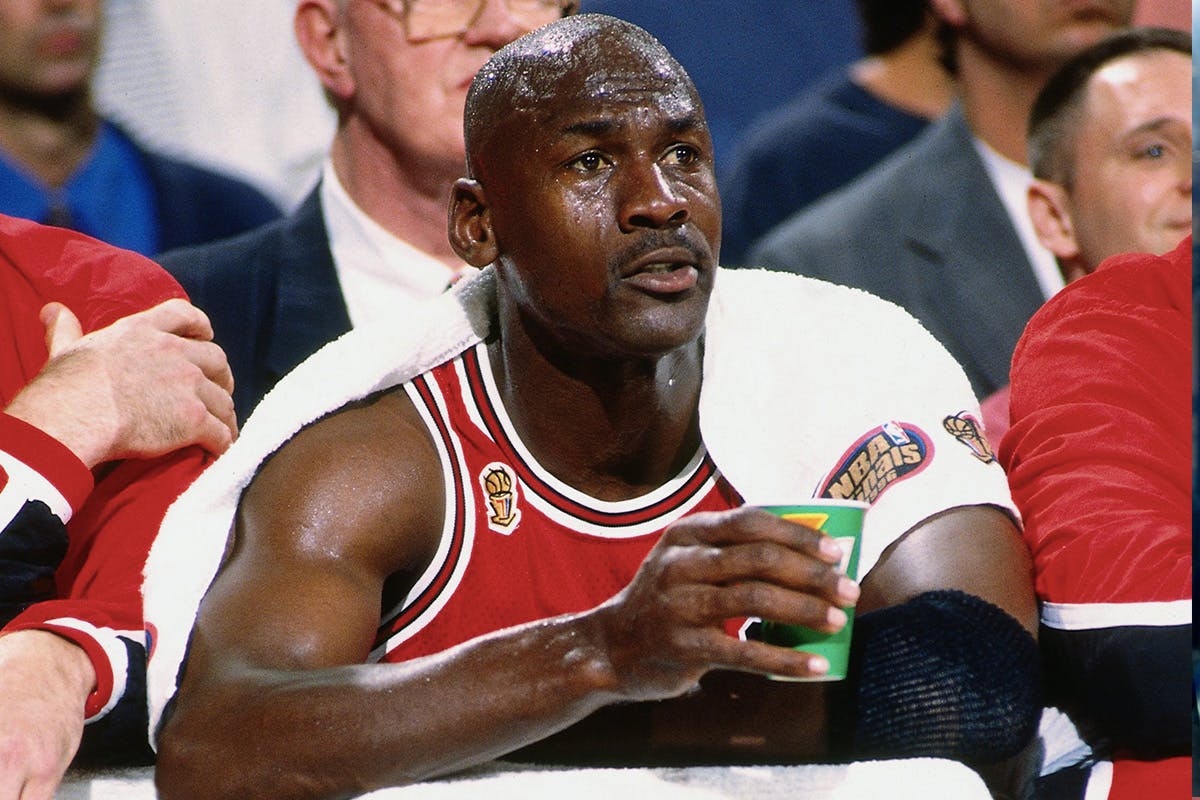 michael-jordan-the-last-dance-flu-game-pizza-01