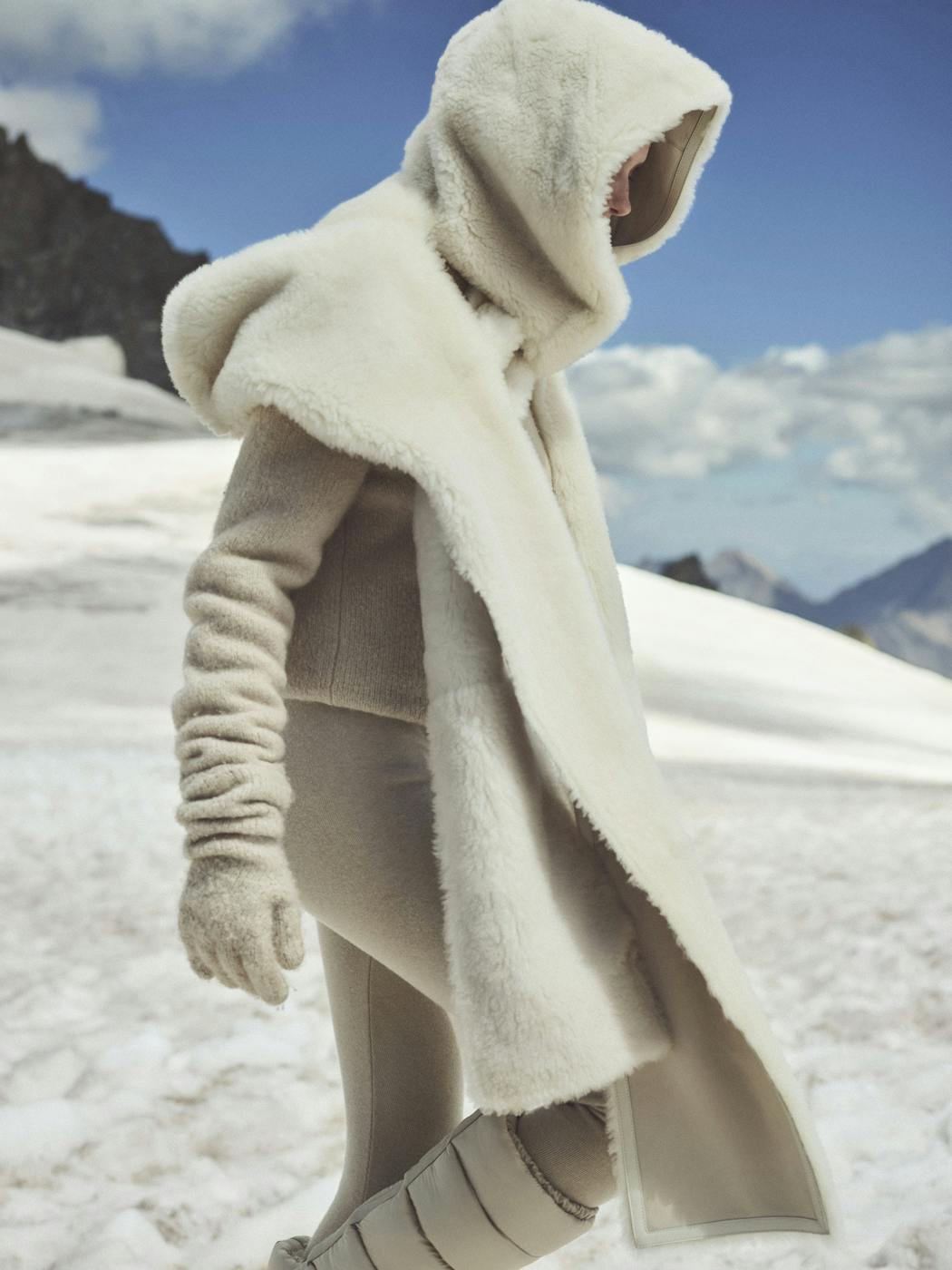 loro-piana-holiday-2022 (10)