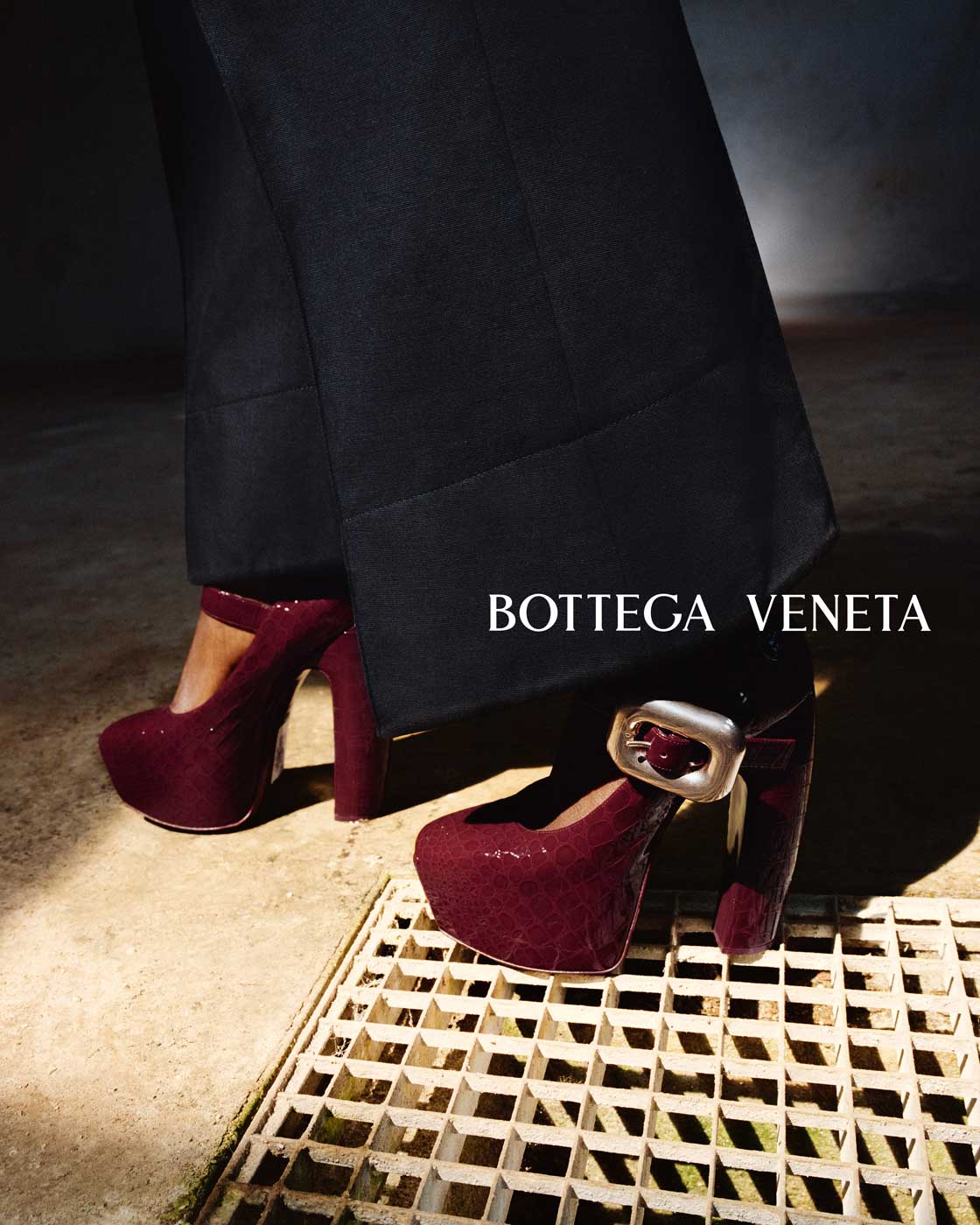 bottega-veneta-winter-2022-campaign-zine-(33)