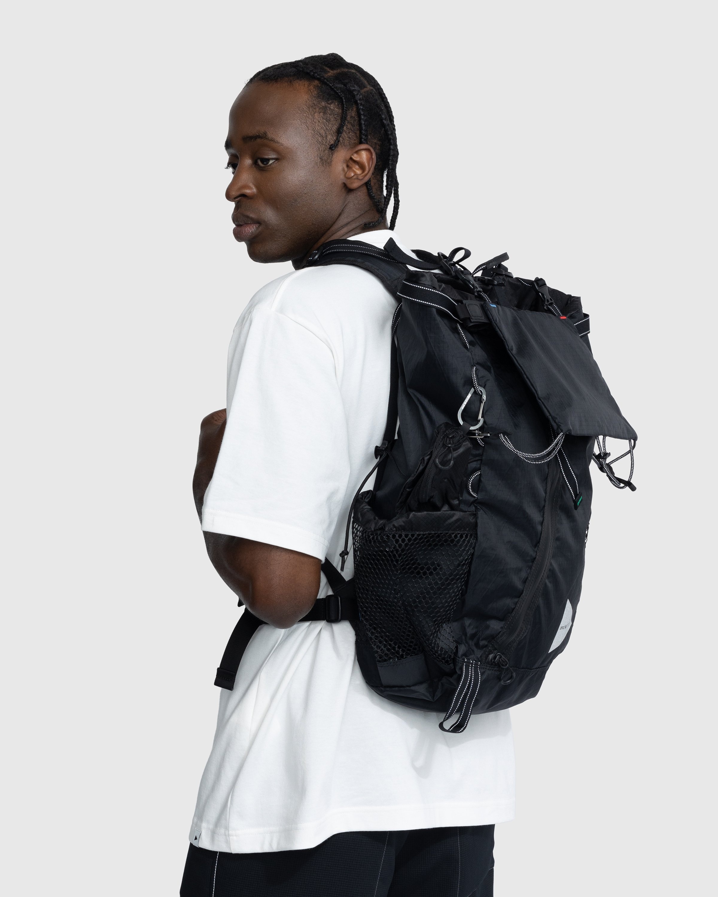 And Wander – X-Pac 40L Backpack Black | Highsnobiety Shop