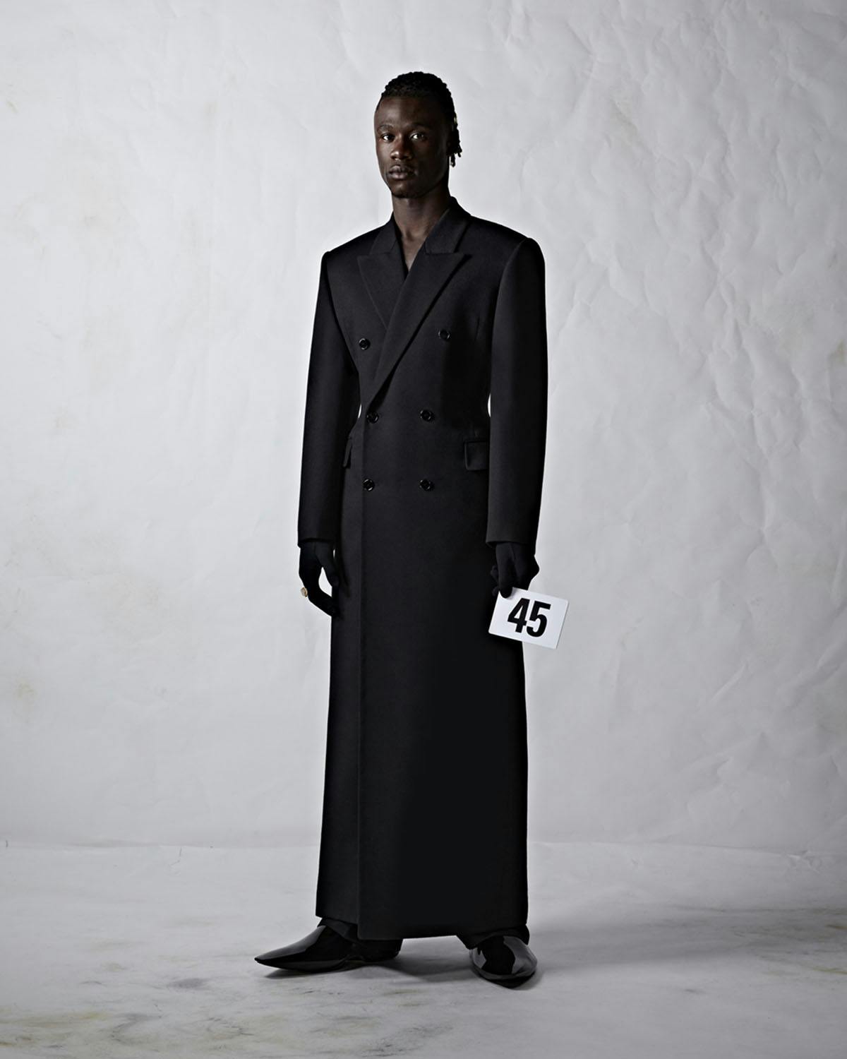 balenciaga-couture-2022-kim-kardashian-45