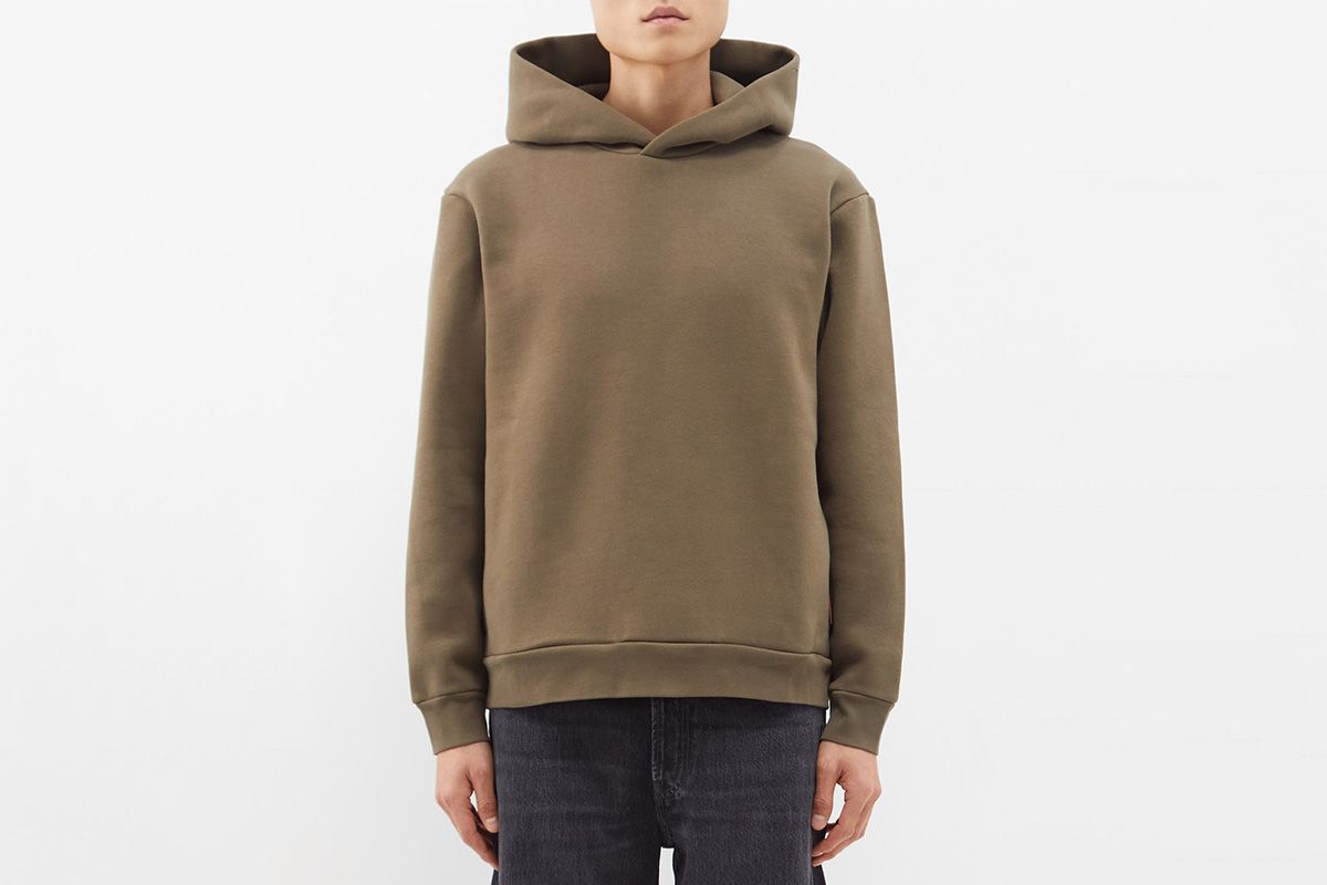 The Best Blank Hoodies in the Streetwear World