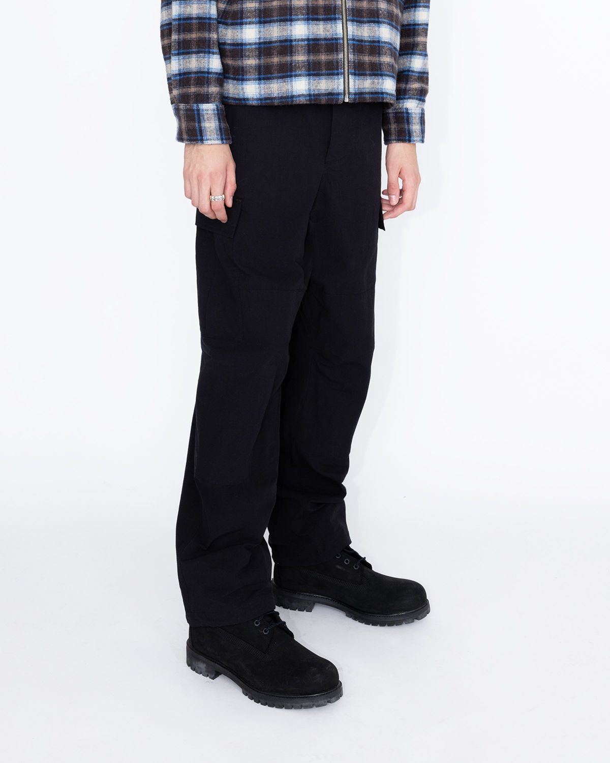 Highsnobiety HS05 – Re-Inforced Nylon Cargo Trouser Black - Pants - Black - Image 3