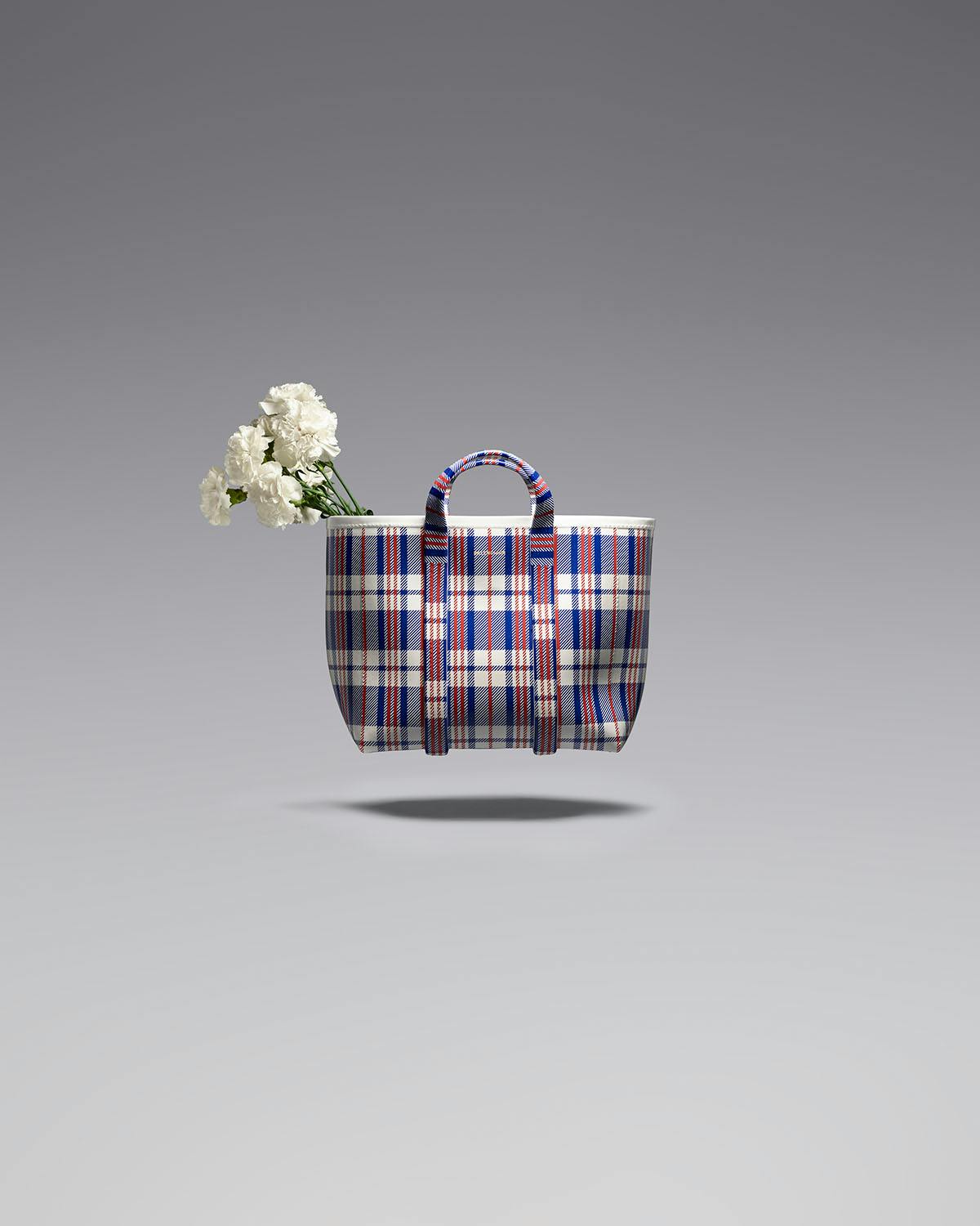 balenciaga-objects-gift-shop-50