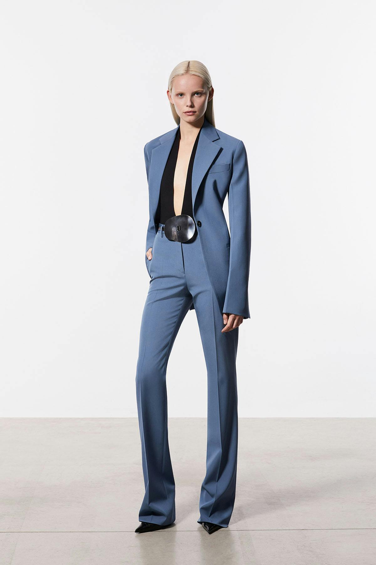 ferragamo-pre-fall-2023-38