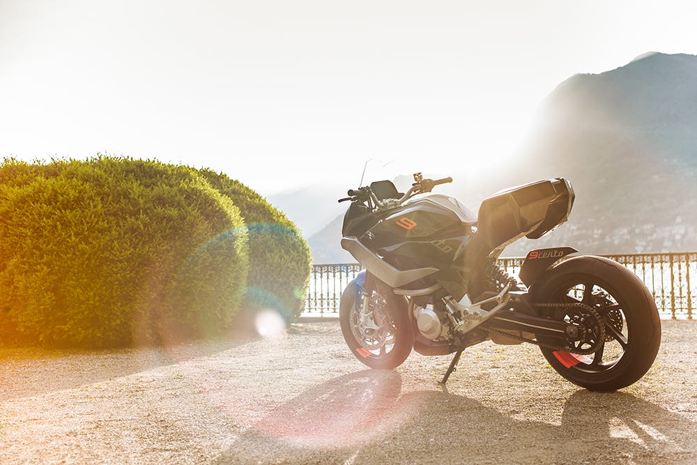 bmw-motorrad-concept-9cento-15