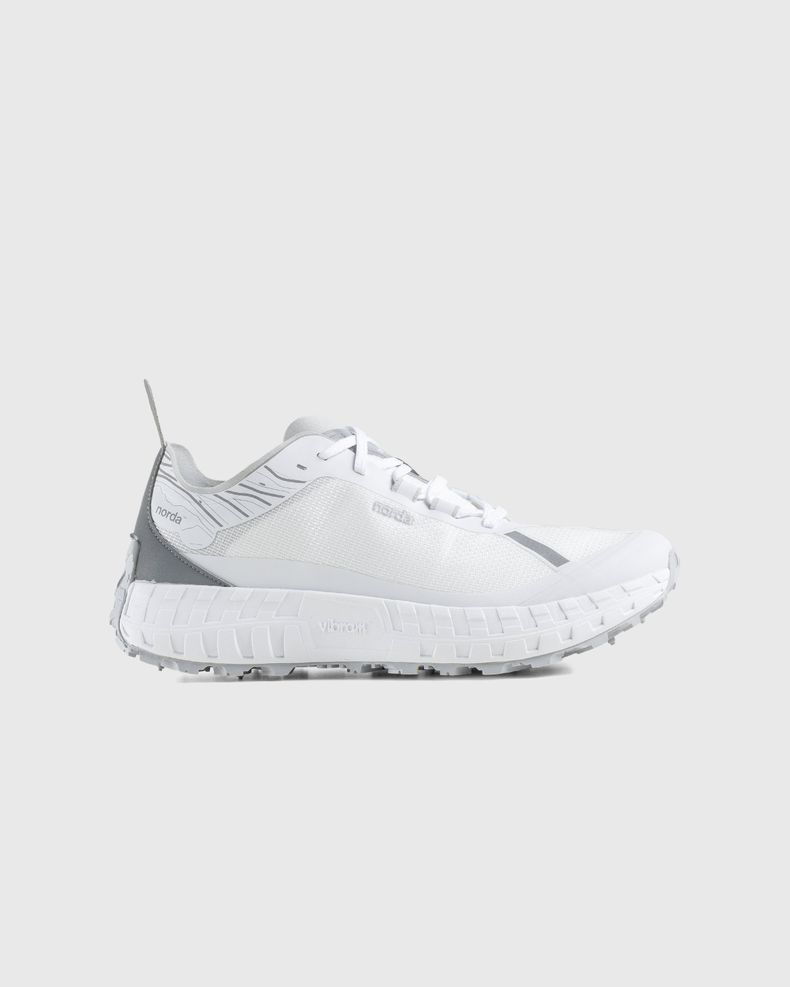 001 M White/Grey