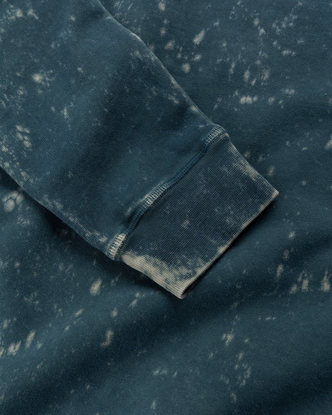 Stone Island – 61538 Garment-Dyed Cotton Fleece Crewneck Mid Blue - Sweats - Blue - Image 7