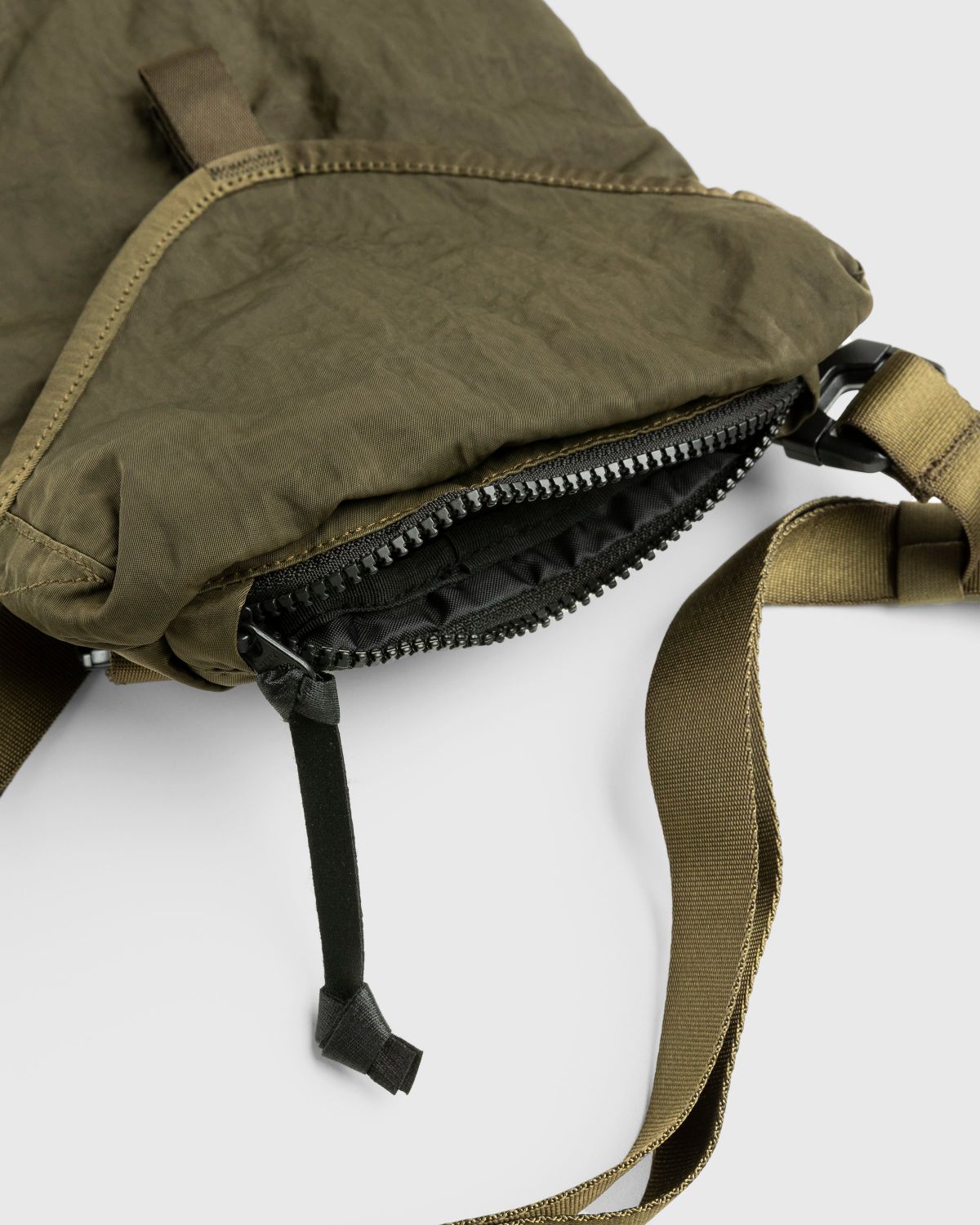 C.P. Company – Nylon B Shoulder Pack Green - Bags - Green - Image 4
