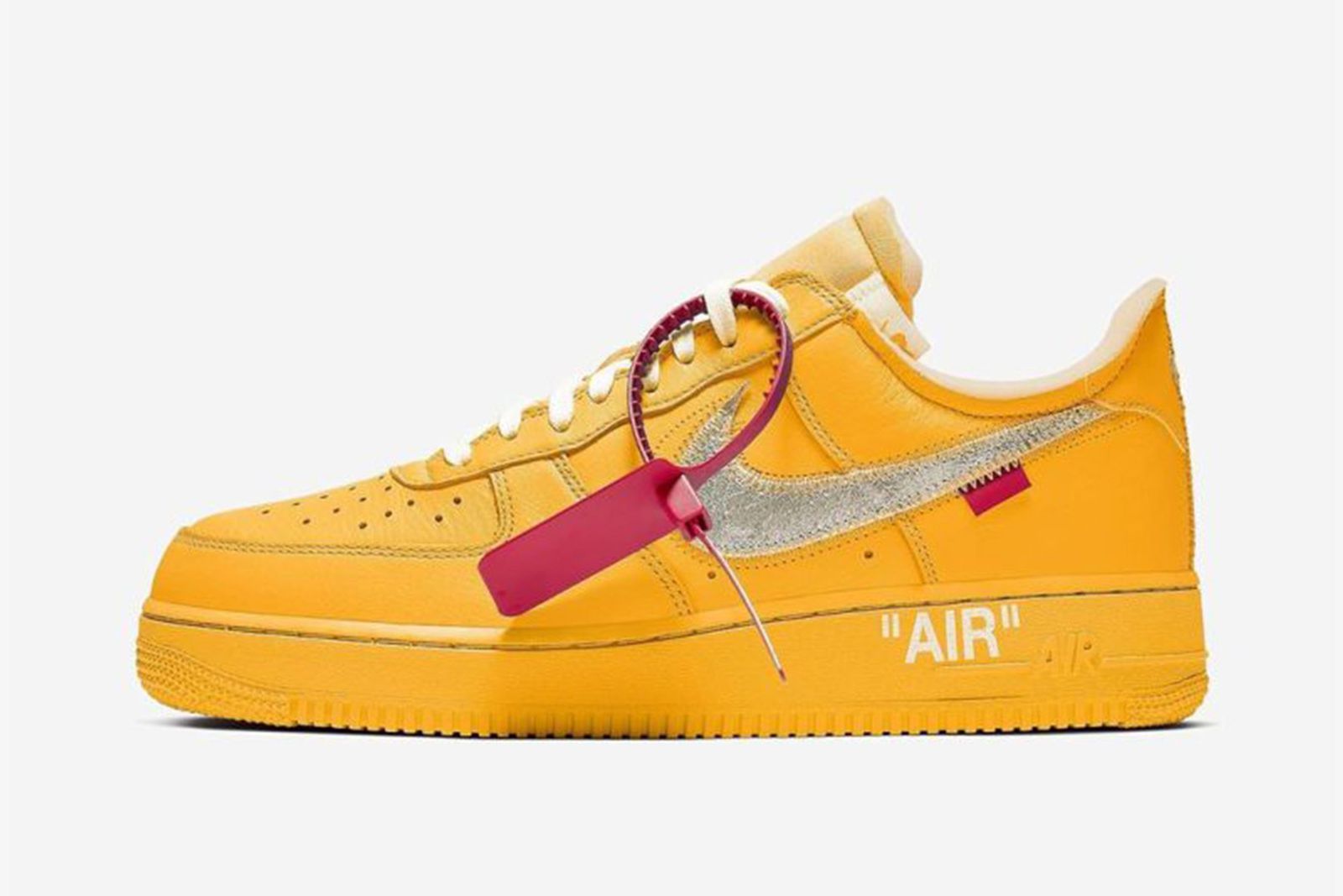 Off-white x Nike Air Force 1 "University Gold"