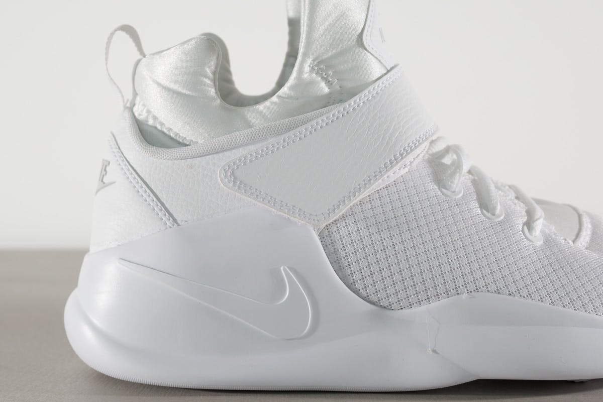 foot locker white forces