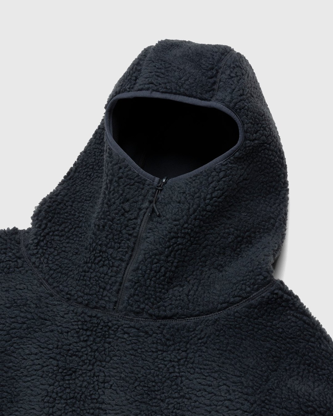 Entire Studios – Fluffy Fleece Charcoal - Fleece - Grey - Image 3