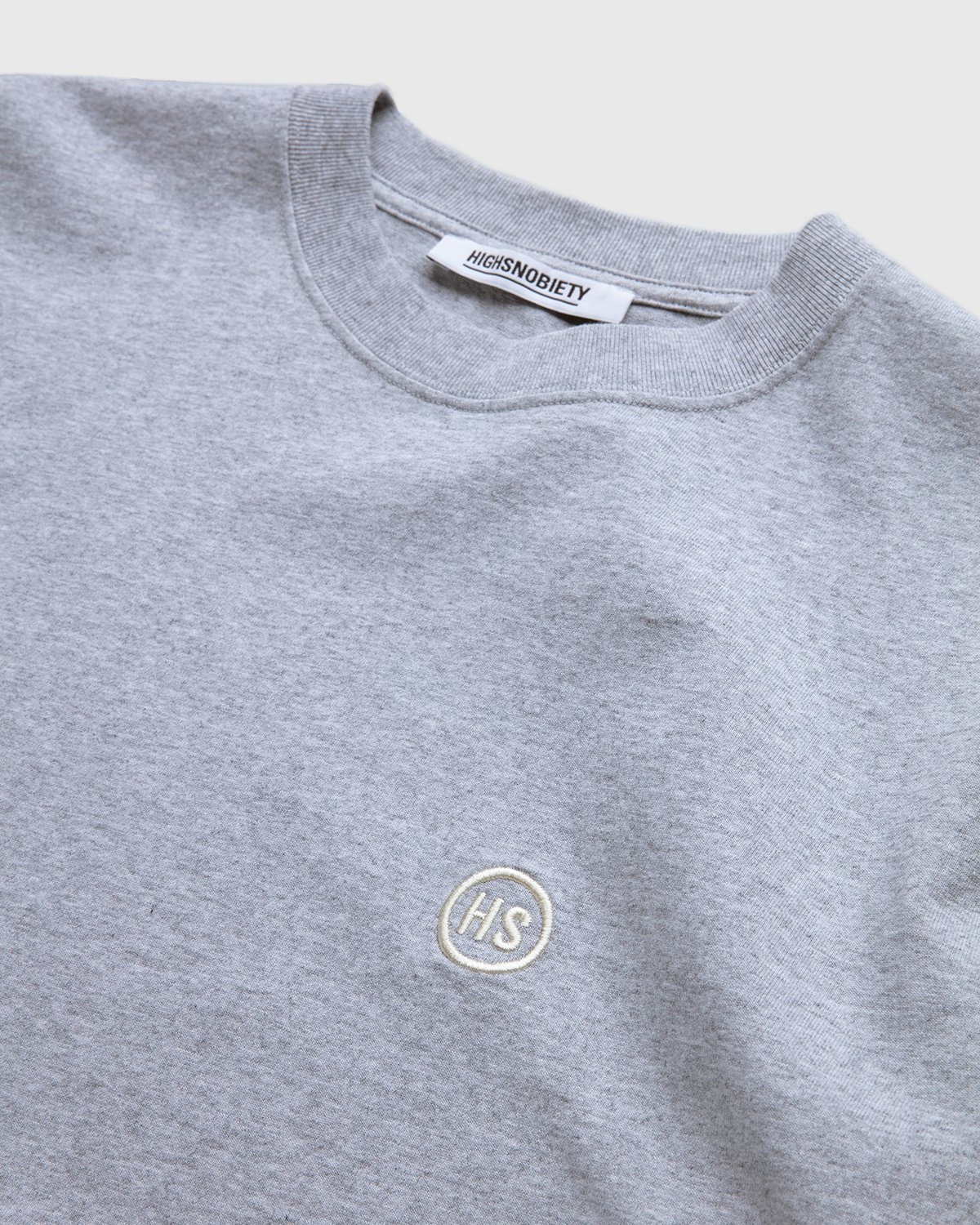 Highsnobiety – T-Shirt Grey - T-Shirts - Grey - Image 3