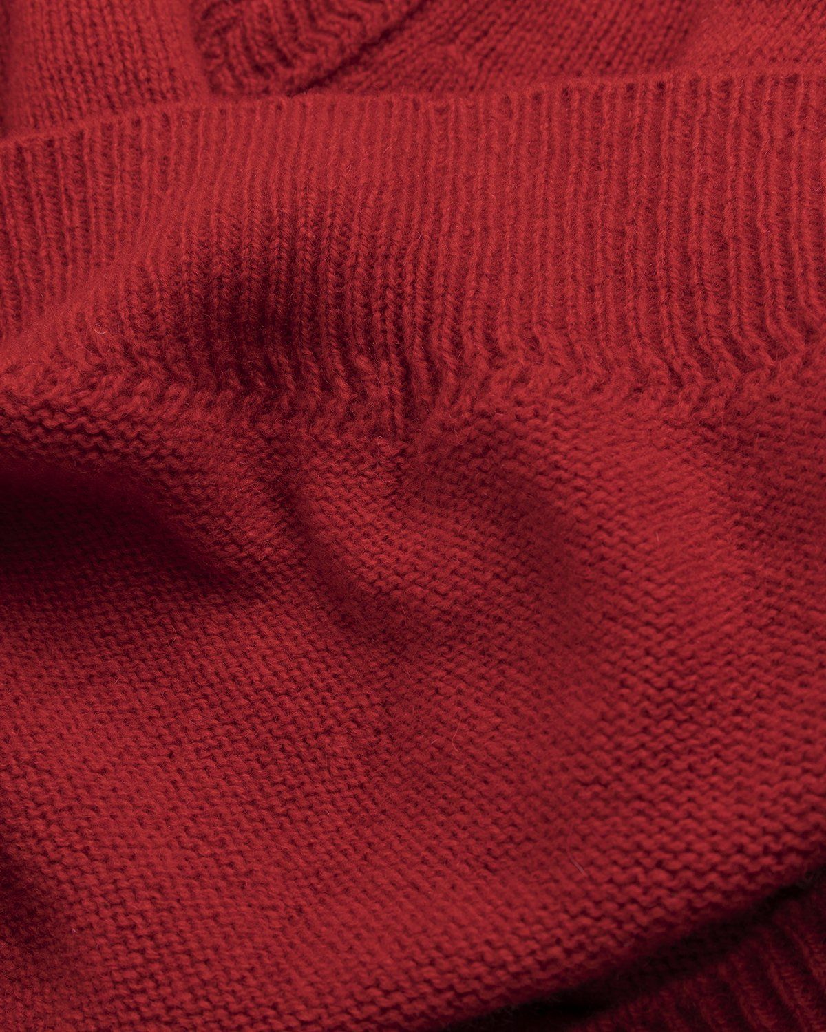 Lemaire – Seamless Shetland Wool V-Neck Sweater Poppy Red - Knitwear - Red - Image 5