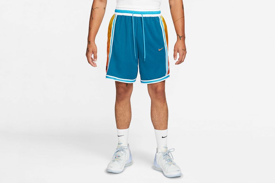 Shop 5 Back to School Sports Outfits from Nike Here