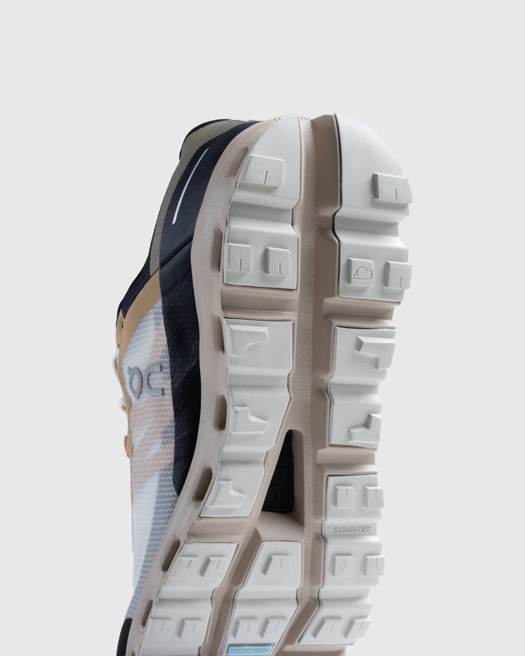 On – Cloudvista Sand Dune - Sneakers - Beige - Image 6