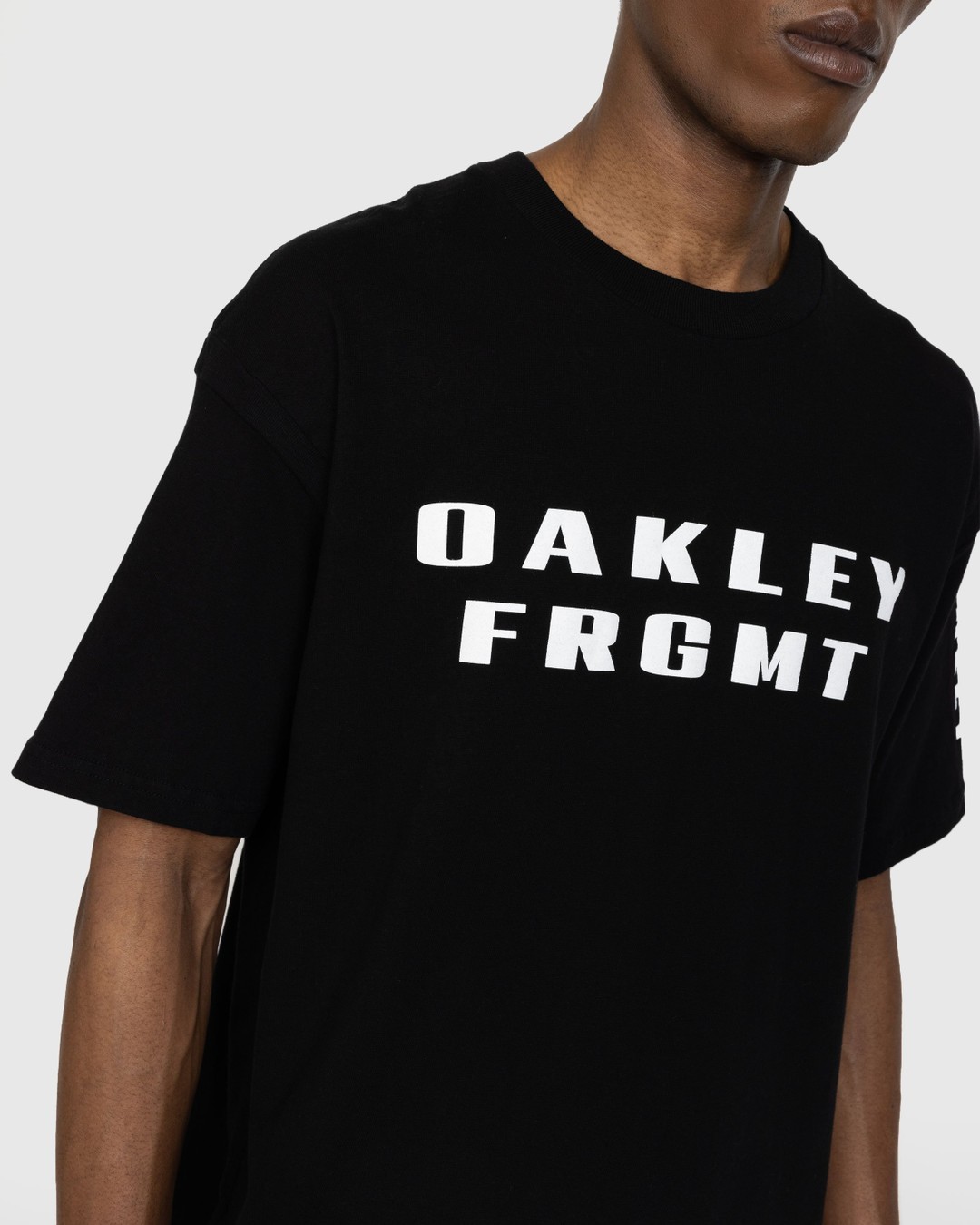 Oakley x Fragment – T-Shirt Blackout | Highsnobiety Shop