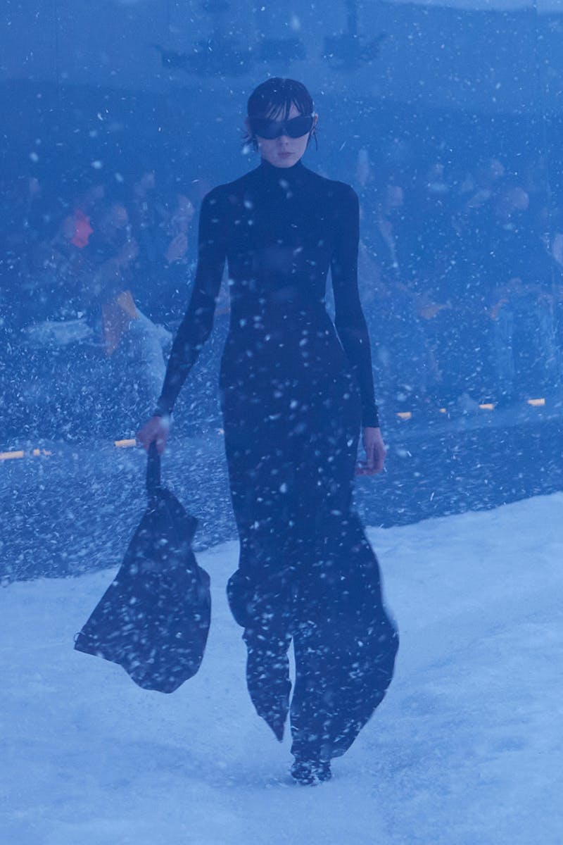 balenciaga-fw22-collection-runway-show-58