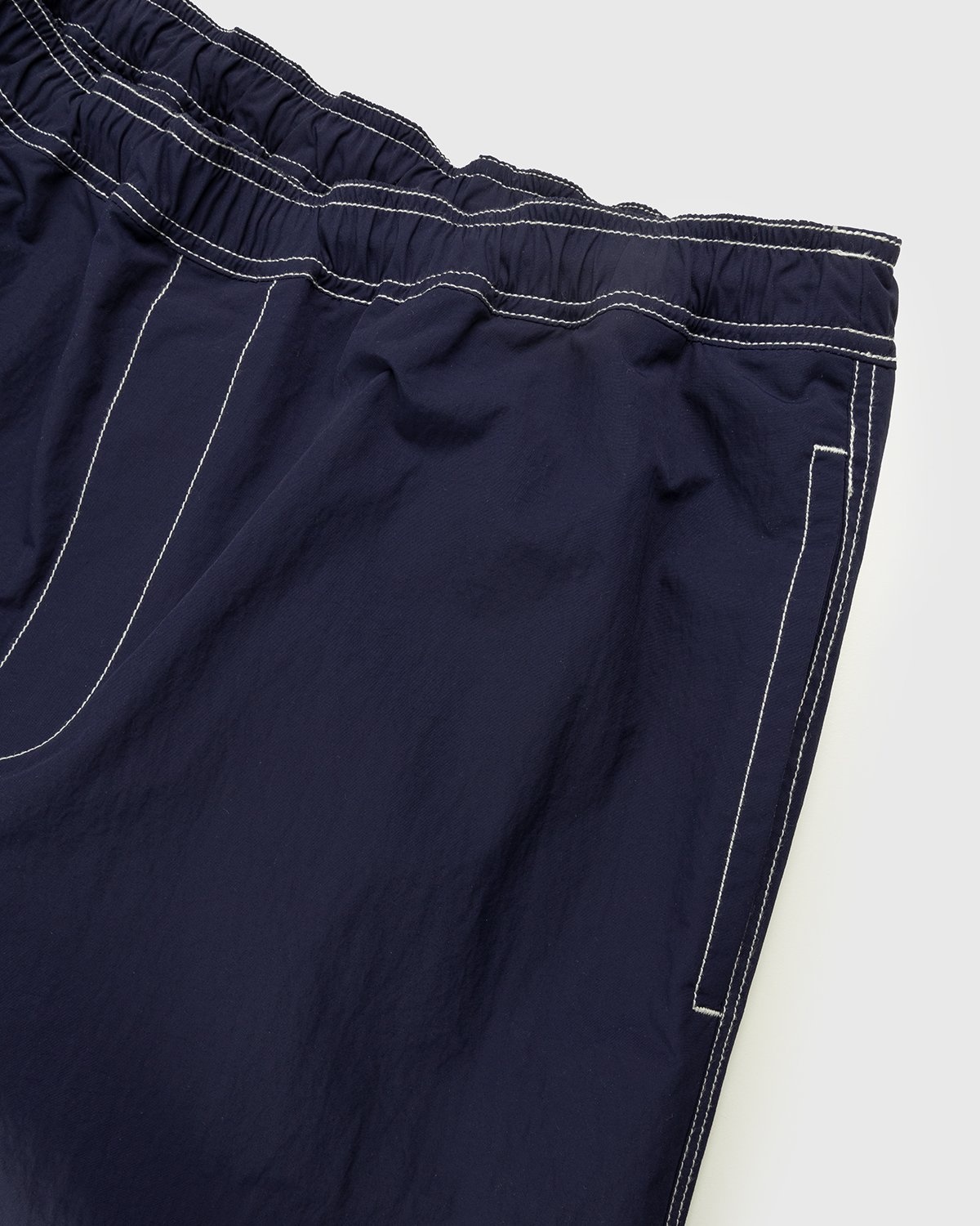 Highsnobiety – Contrast Brushed Nylon Elastic Pants Navy - Active Pants - Blue - Image 4