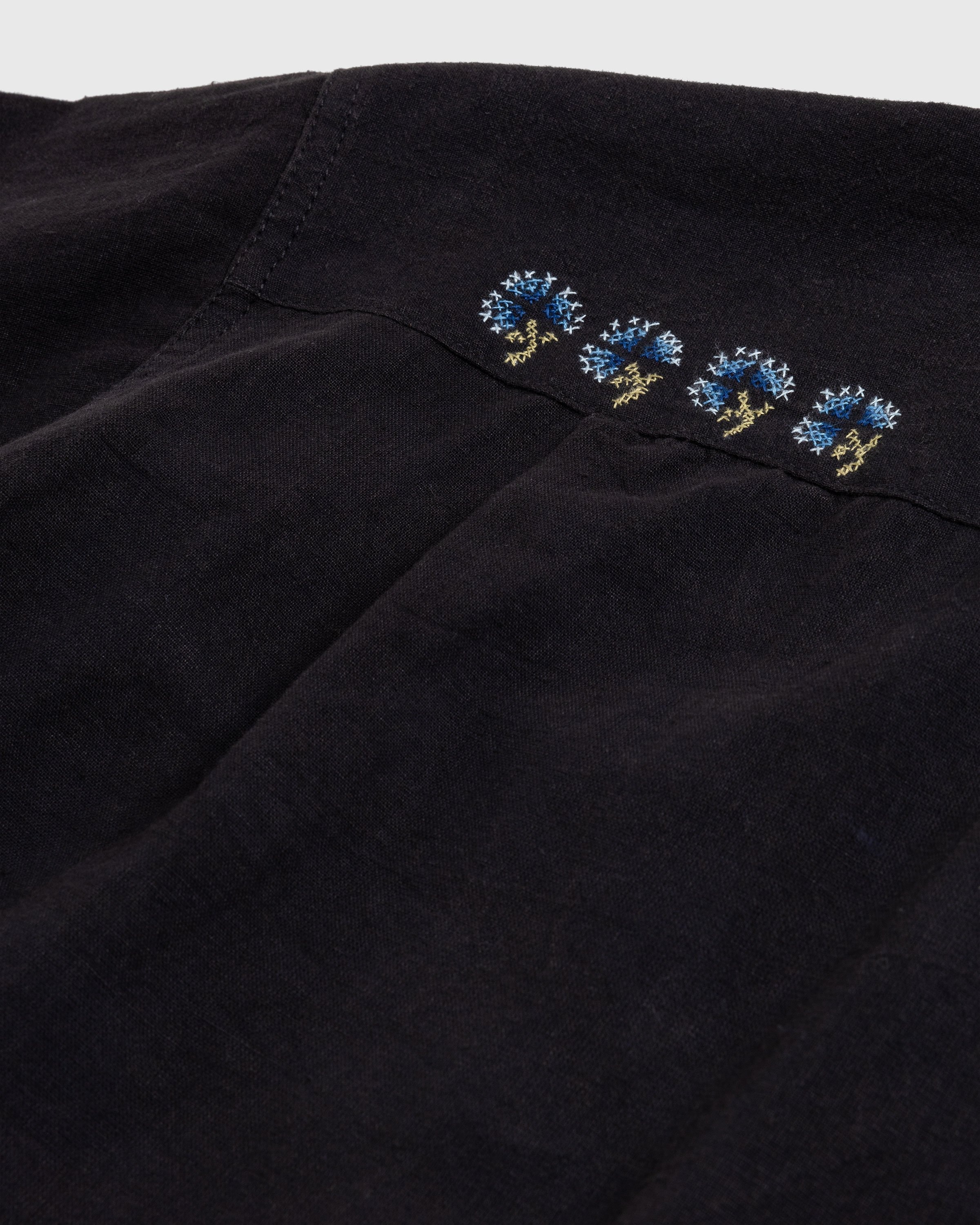 Story mfg. – Greetings Shirt Sampler Black - Shirts - Black - Image 5