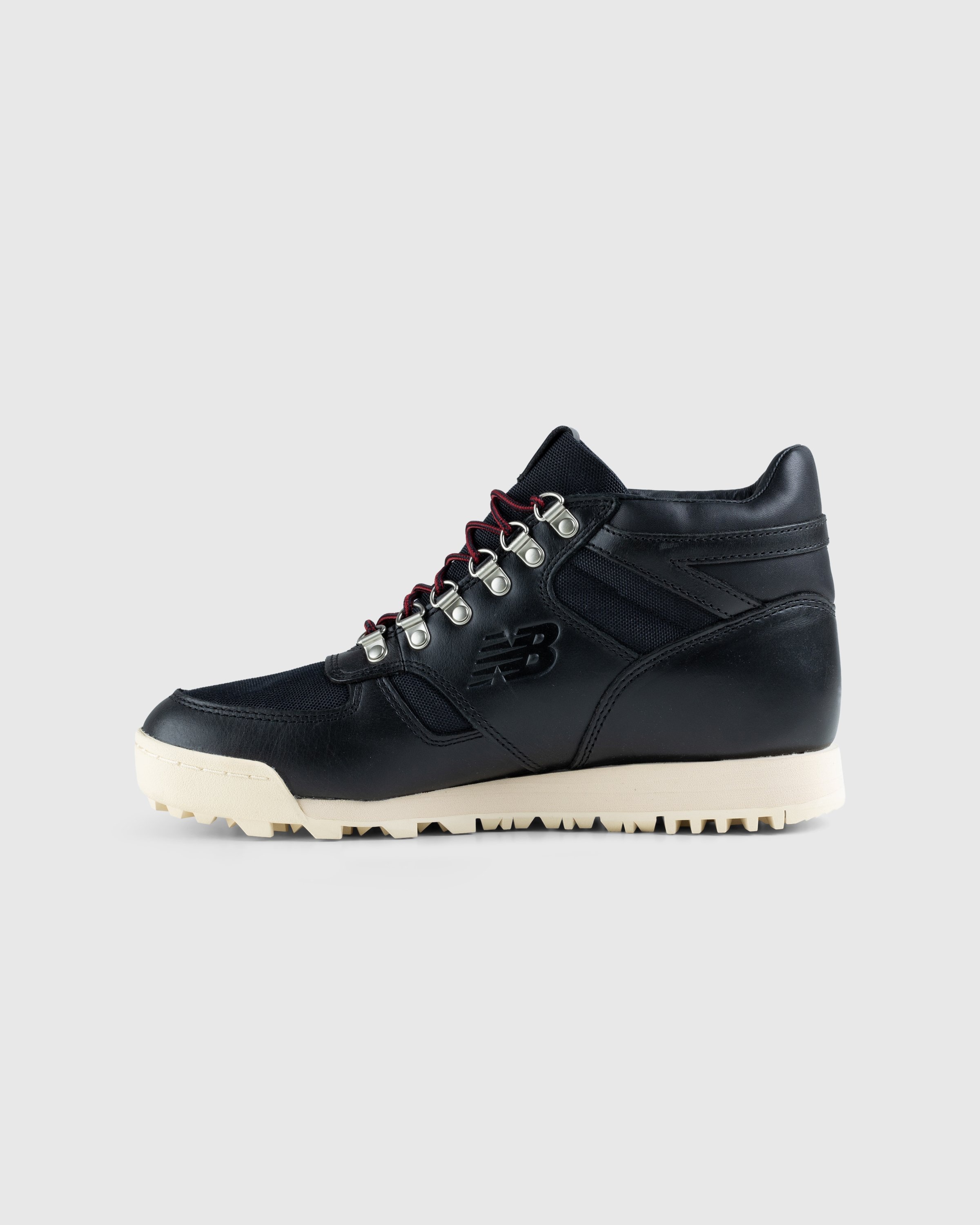 New balance online 710 black