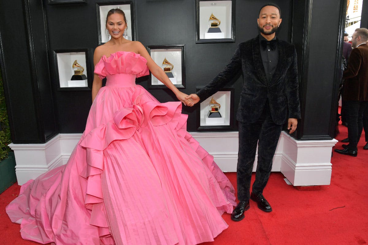 john-legend-chrissy-teigen-grammys-red-carpet