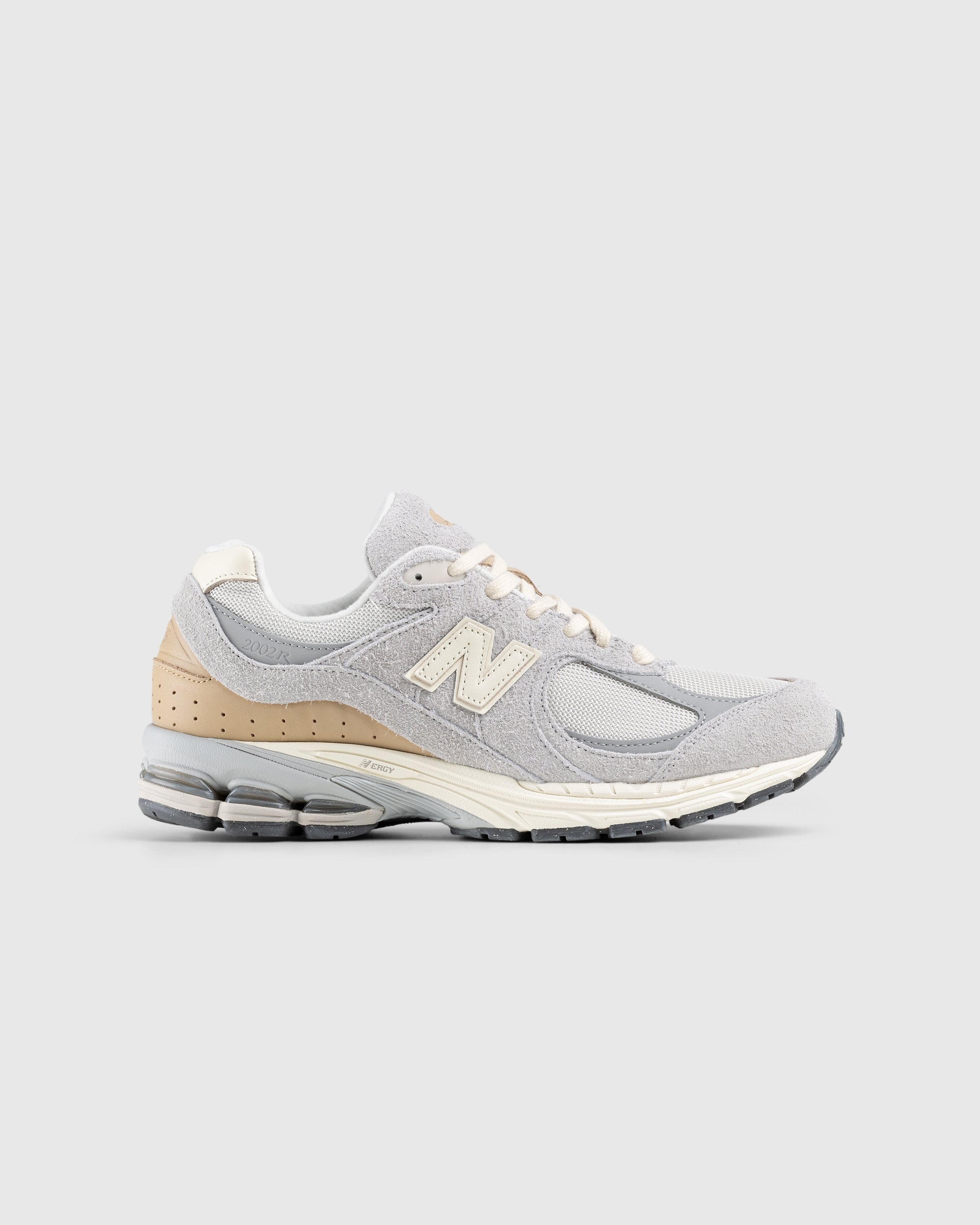 New Balance – 2002RSA Rain Cloud - Sneakers - Beige - Image 1