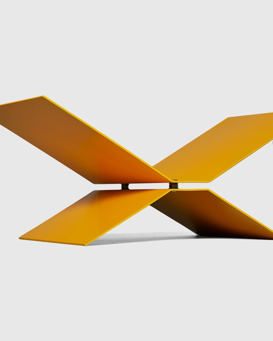 Baebsy – Atlas Bookstand Yellow - Deco - Yellow - Image 3