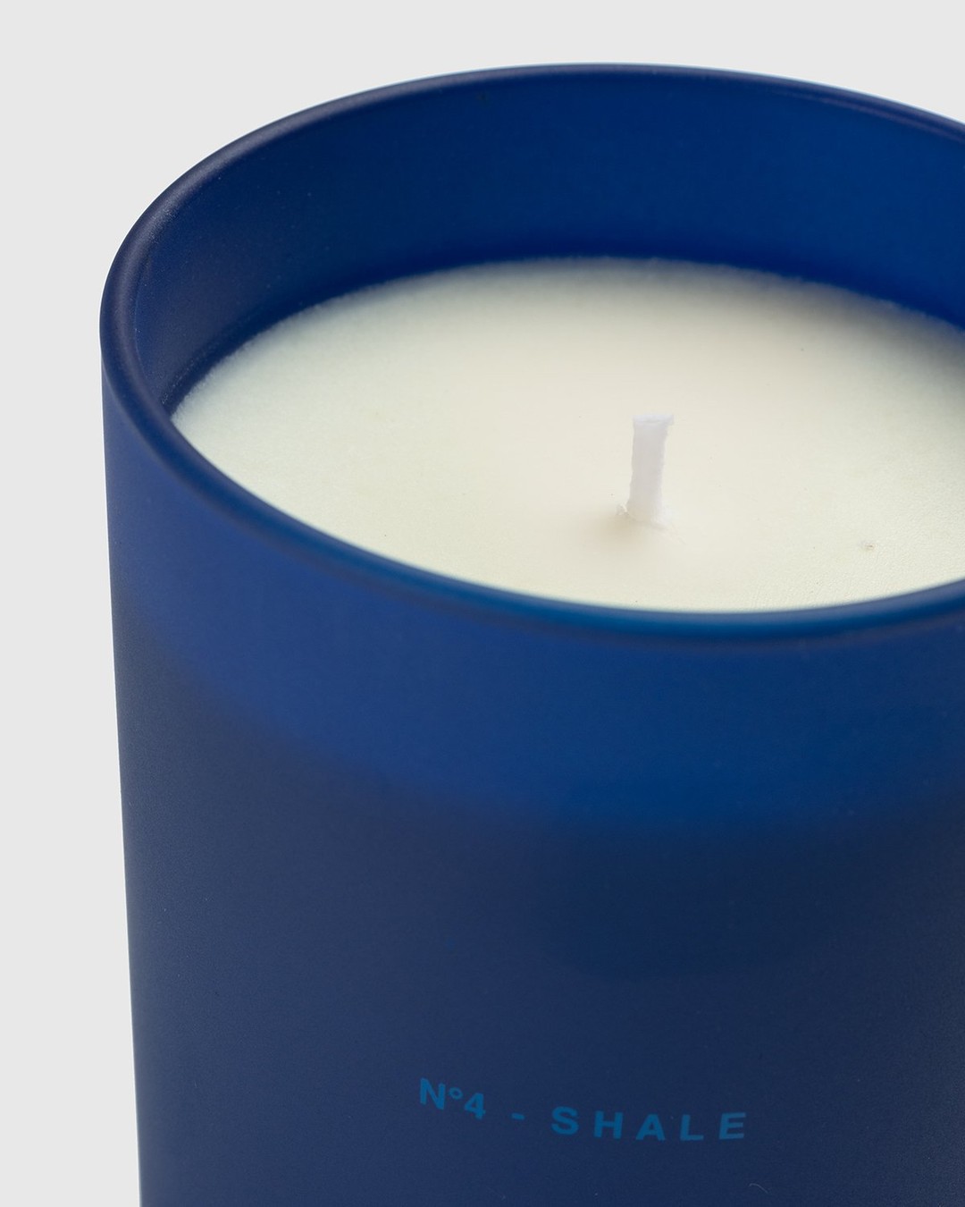 A-Cold-Wall* – No. 4 Shale Candle - Candles - Blue - Image 2