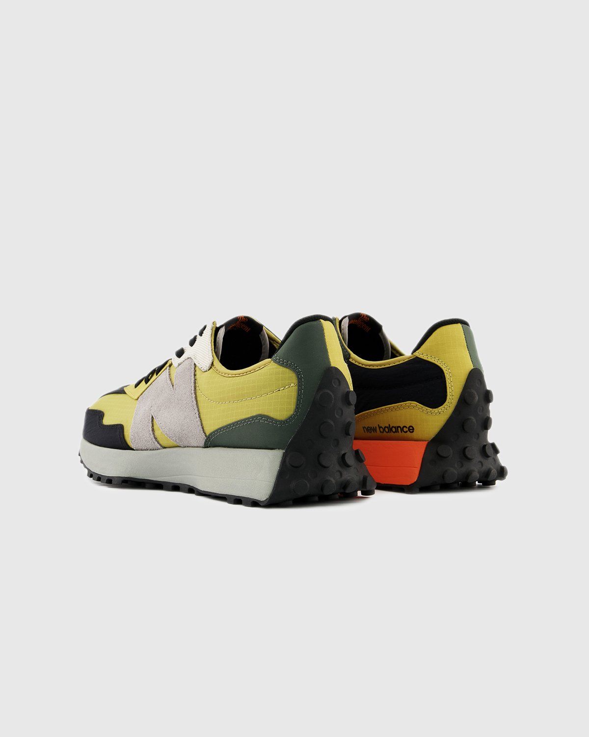 New Balance – MS327 Washed Gold/Black - Sneakers - Yellow - Image 3