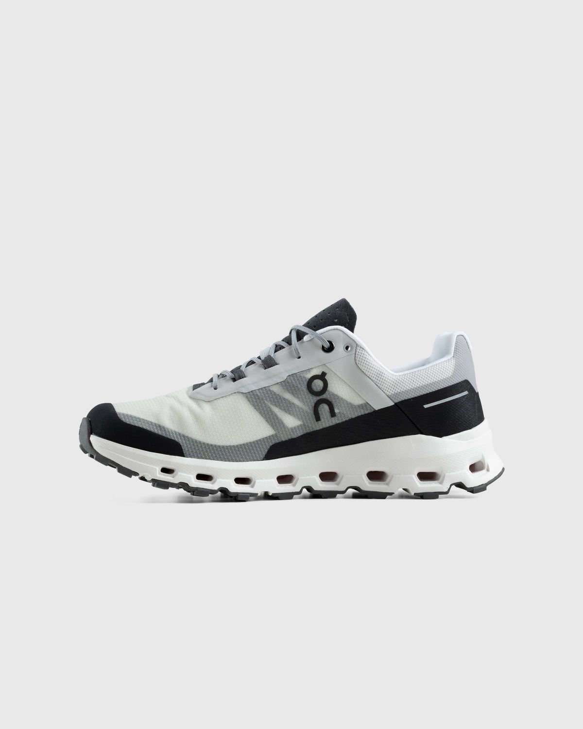 On – Cloudvista Glacier/Black - Sneakers - Grey - Image 2