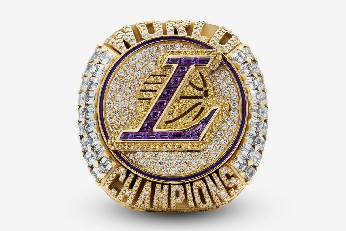 los-angeles-lakers-championship-ring-01