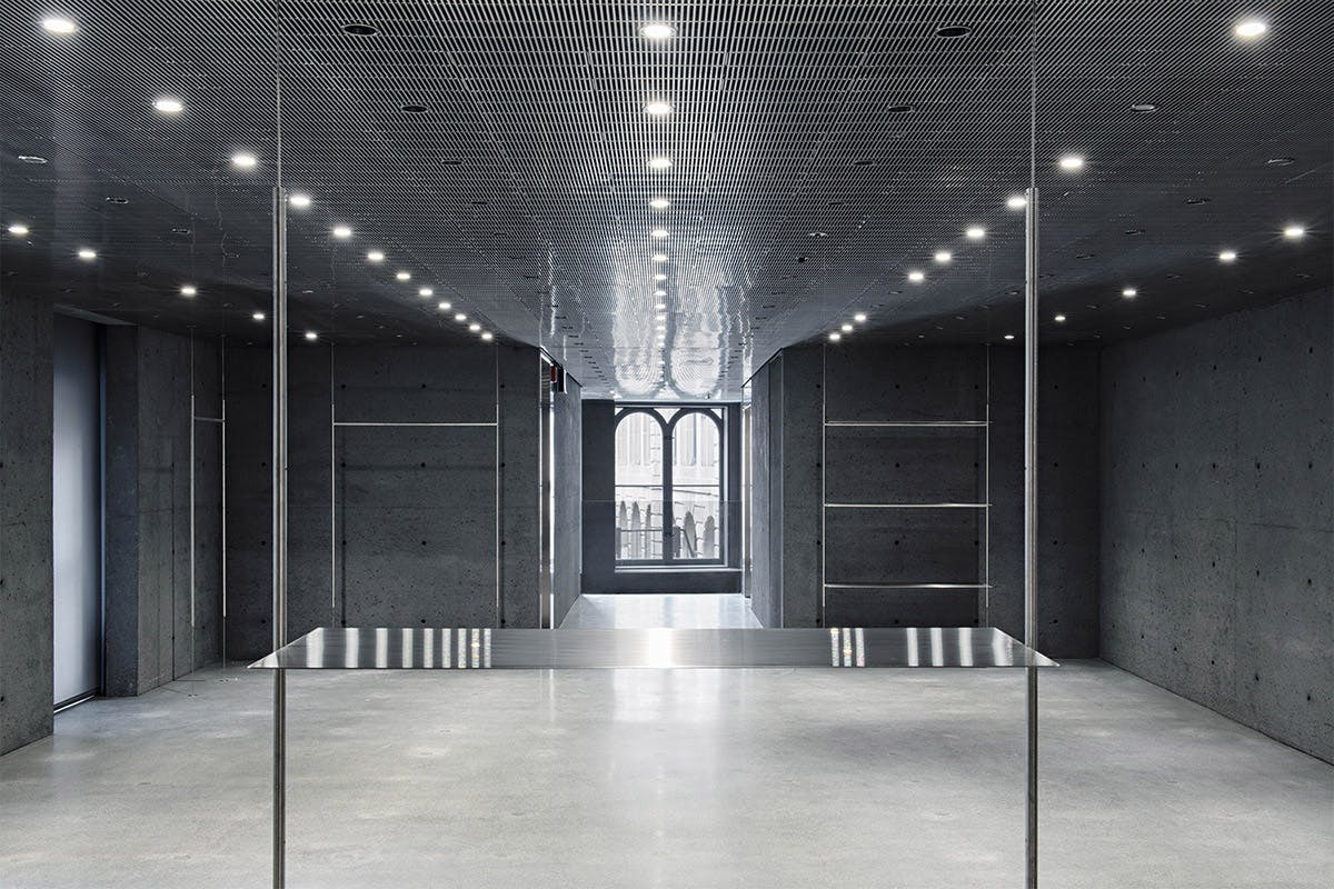 sneaker tees websites