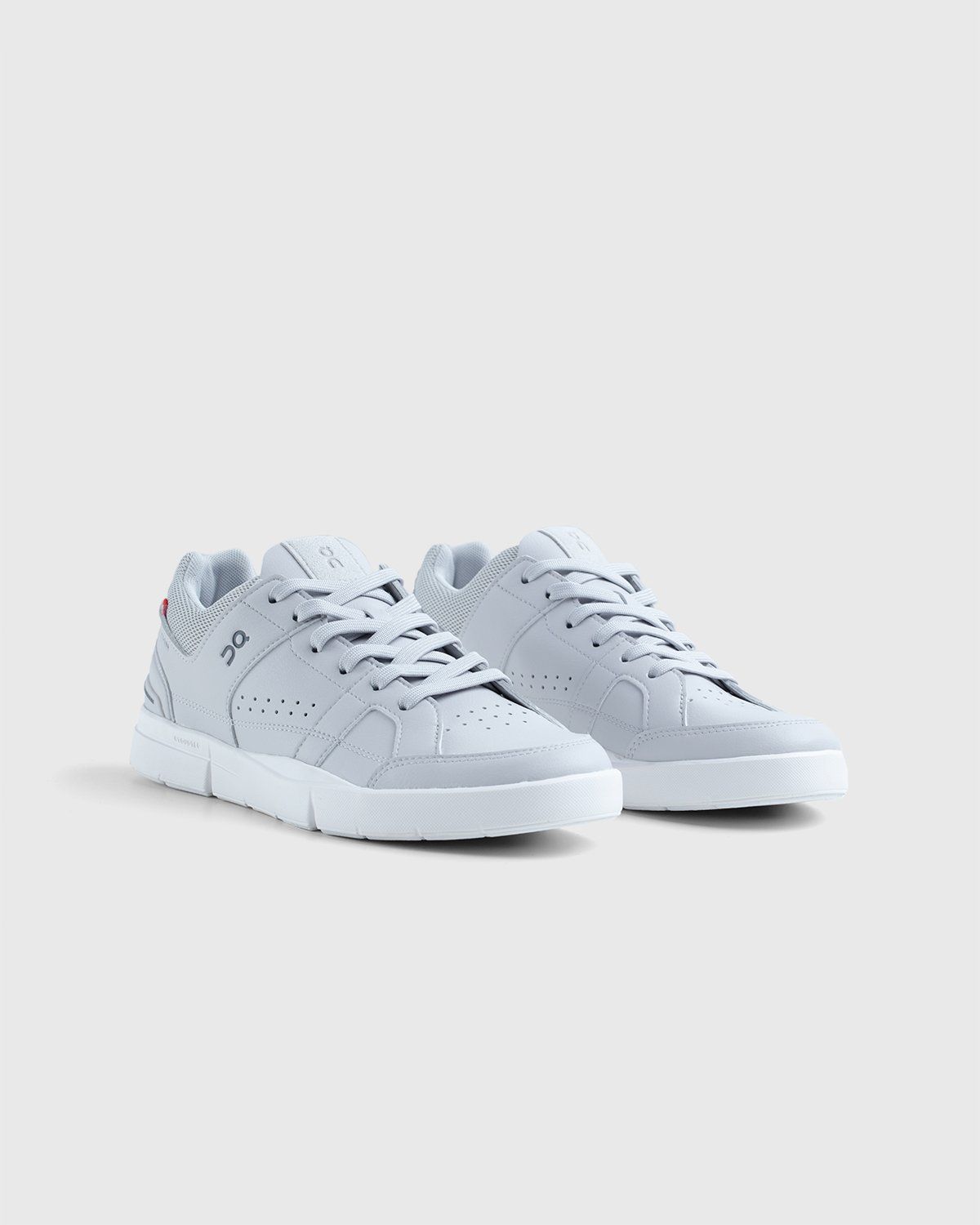 On – The Roger Clubhouse Glacier White - Low Top Sneakers - White - Image 2