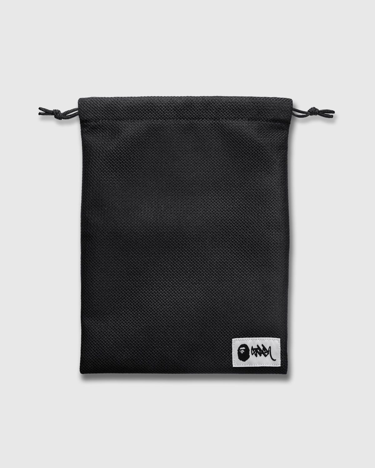 Leica – D-Lux 7 “A BATHING APE® x STASH” Edition Black - Lifestyle - Multi - Image 5