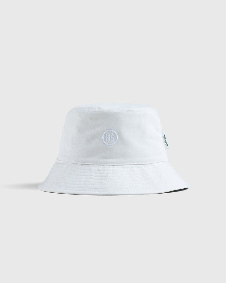 Highsnobiety – Bucket Hat White
