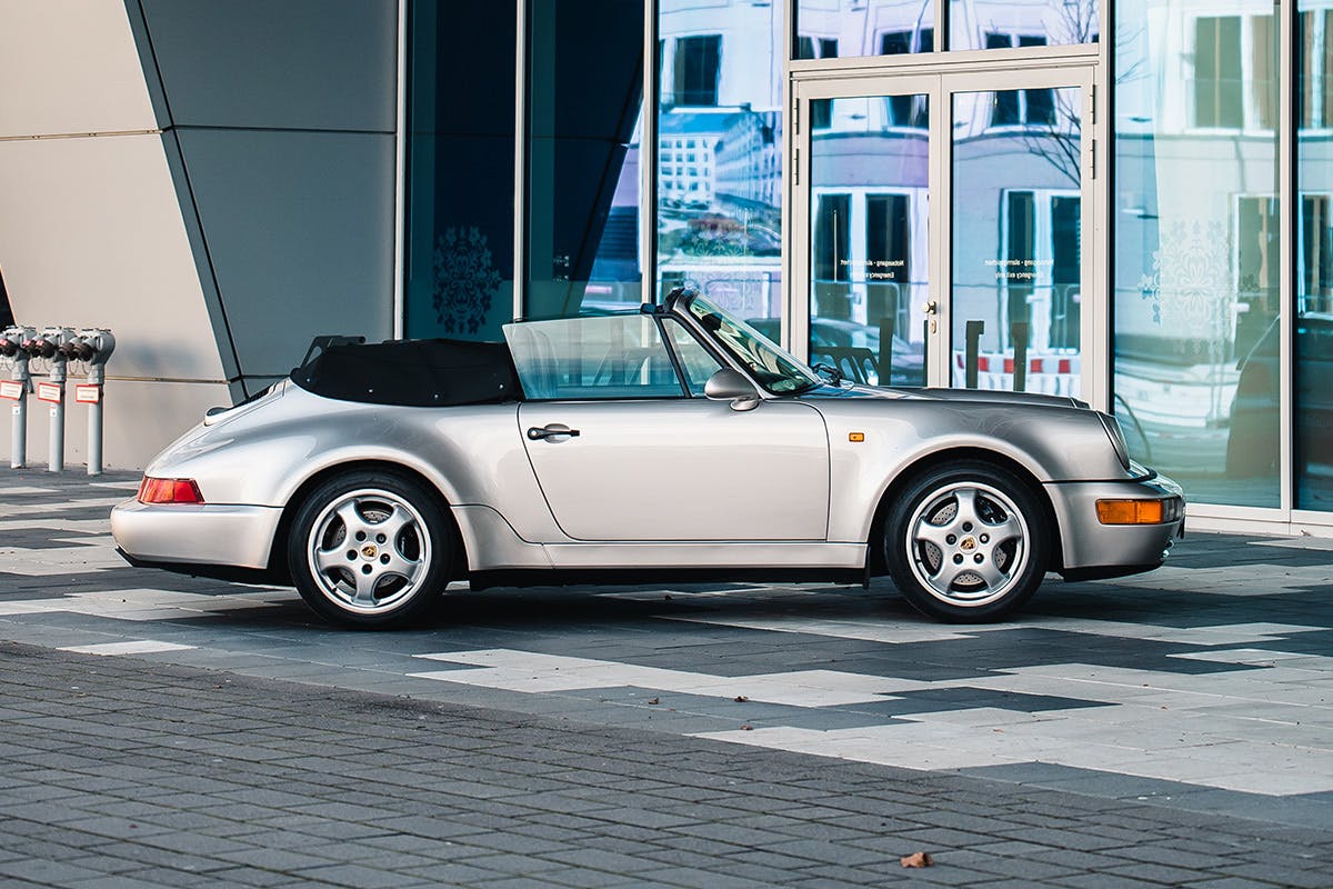diego-maradona-porsche-911-carrera-1992-auction-04