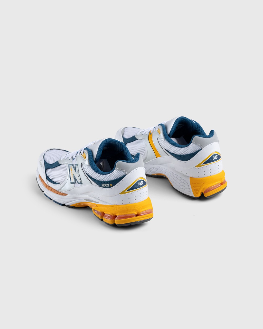 New Balance – M2002RLA Munsell White - Sneakers - White - Image 4