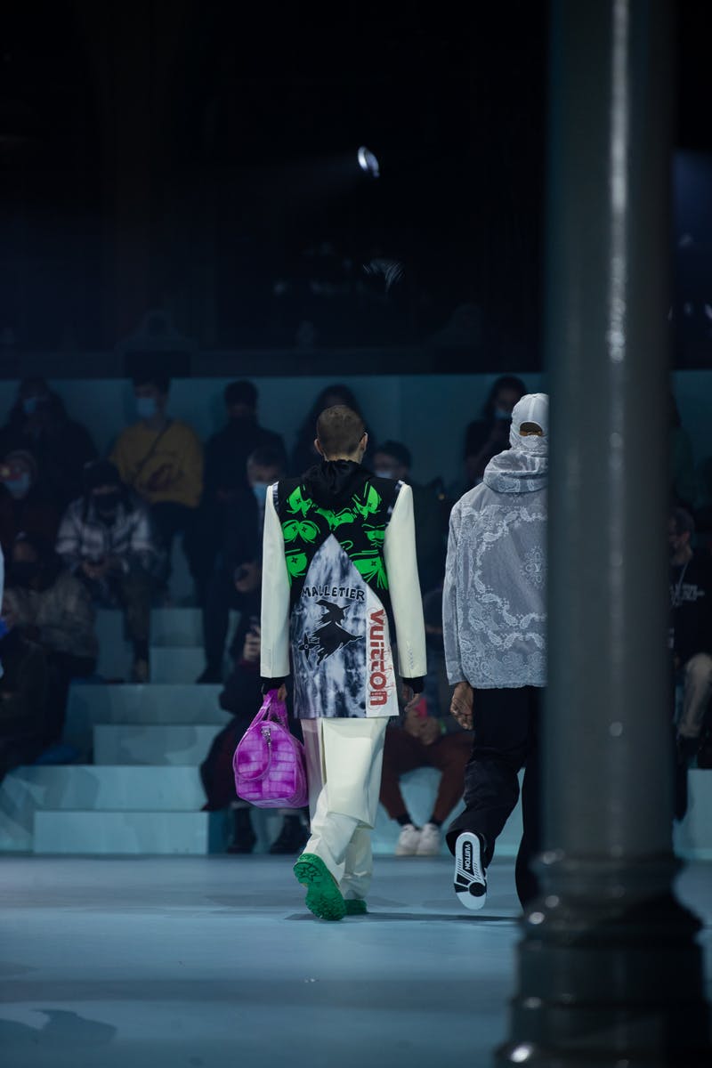 louis-vuitton-virgil-abloh-runway-show-fw22-collection-details- (25)