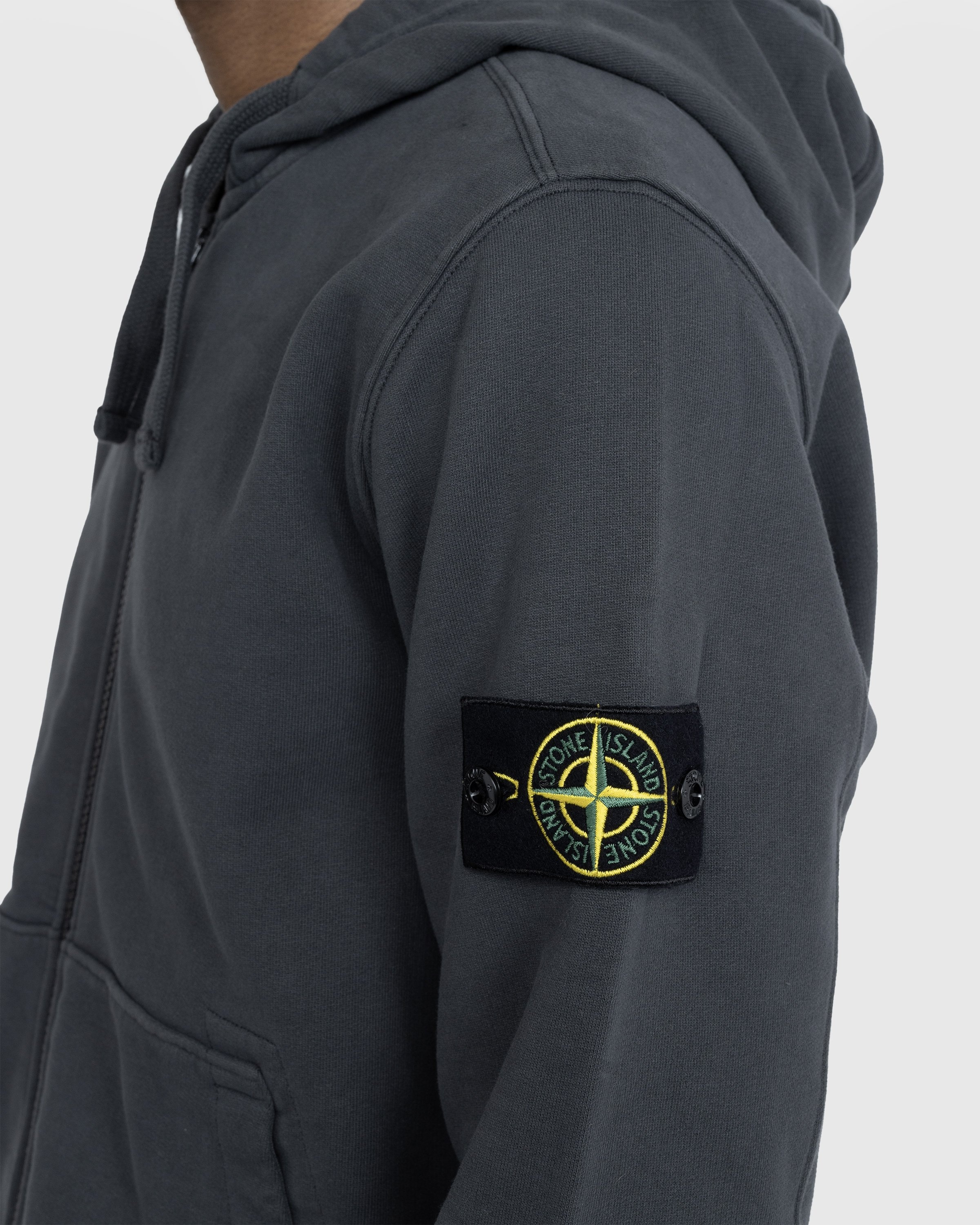 Stone Island – Logo Patch Hooded Jacket Lead Grey - Knitwear - Grey - Image 4