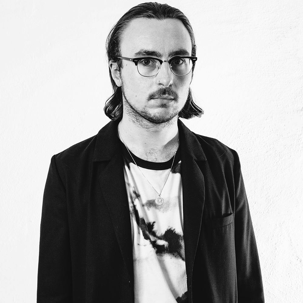 Alec Leach