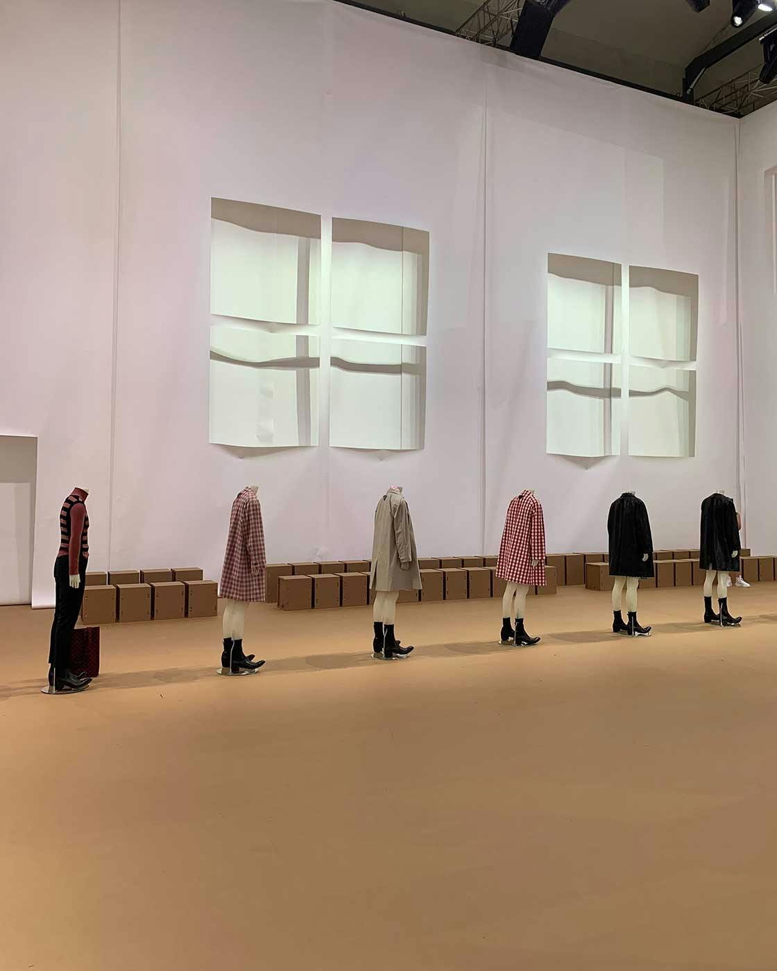 prada-ss23-jeff-goldblum-sneakers-bags (5)