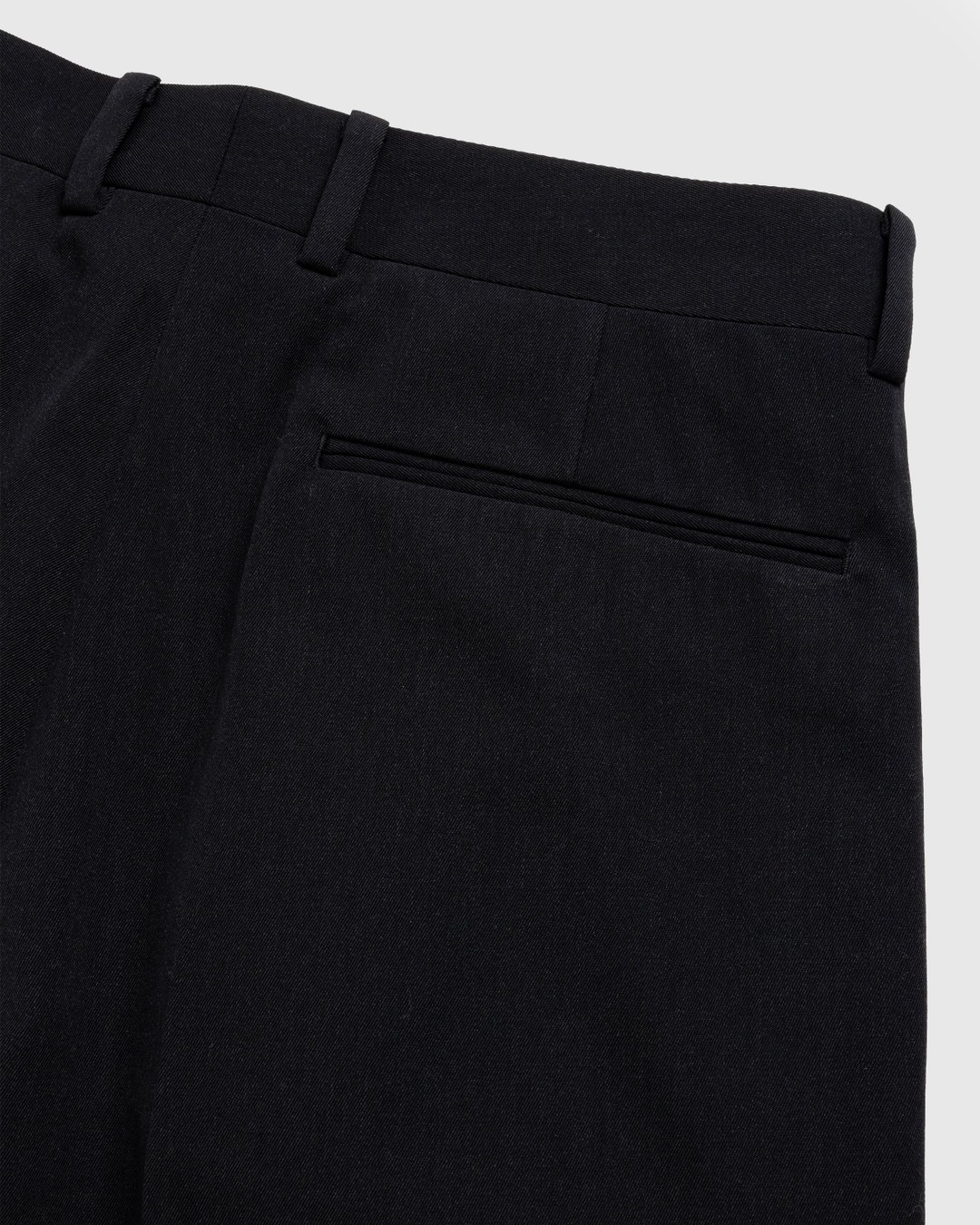 Auralee – Light Wool Max Gabardine Shorts Black - Shorts - Black - Image 6