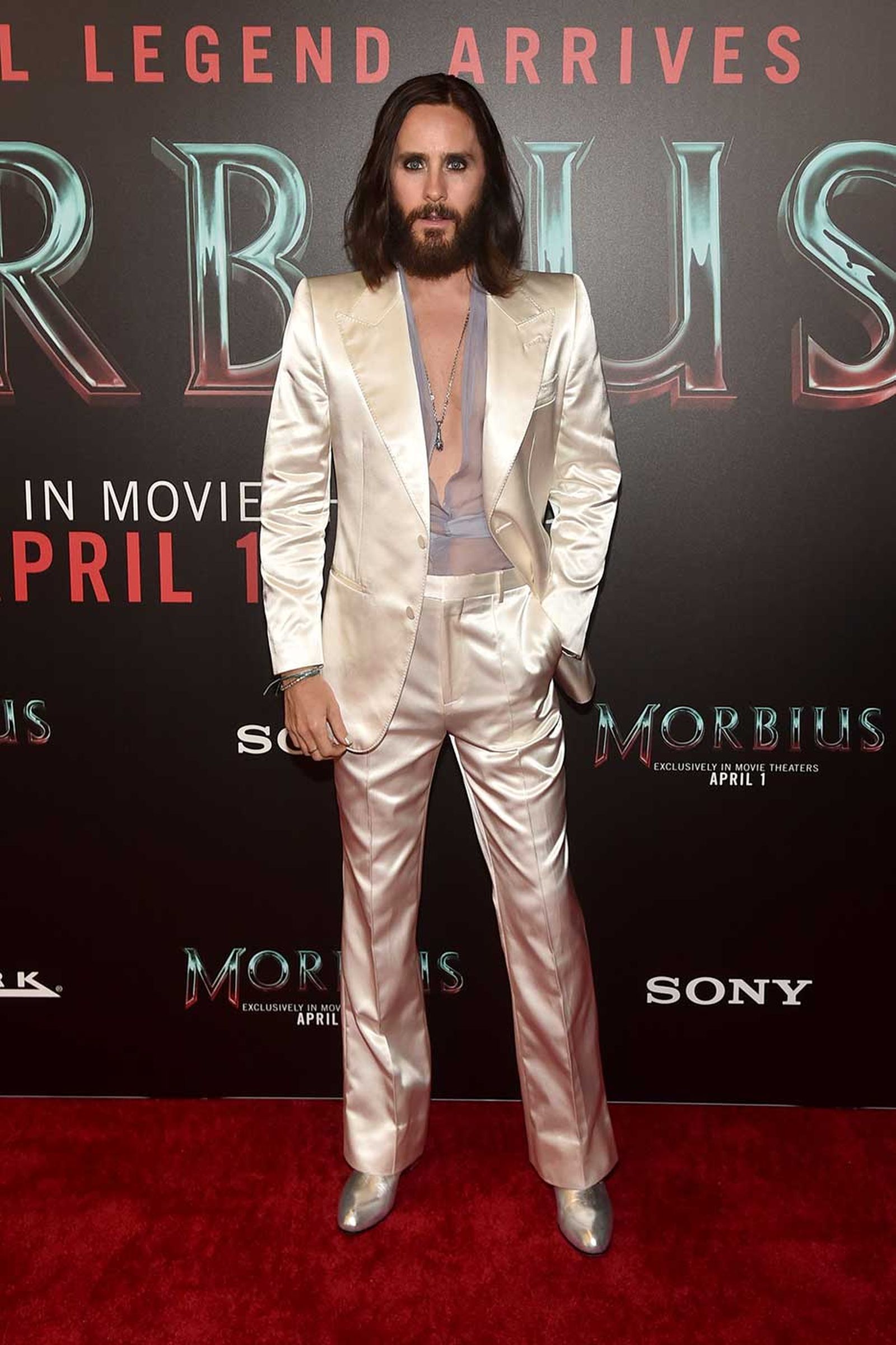 jared-leto-morbius-reviews-red-carpet-outfit-2