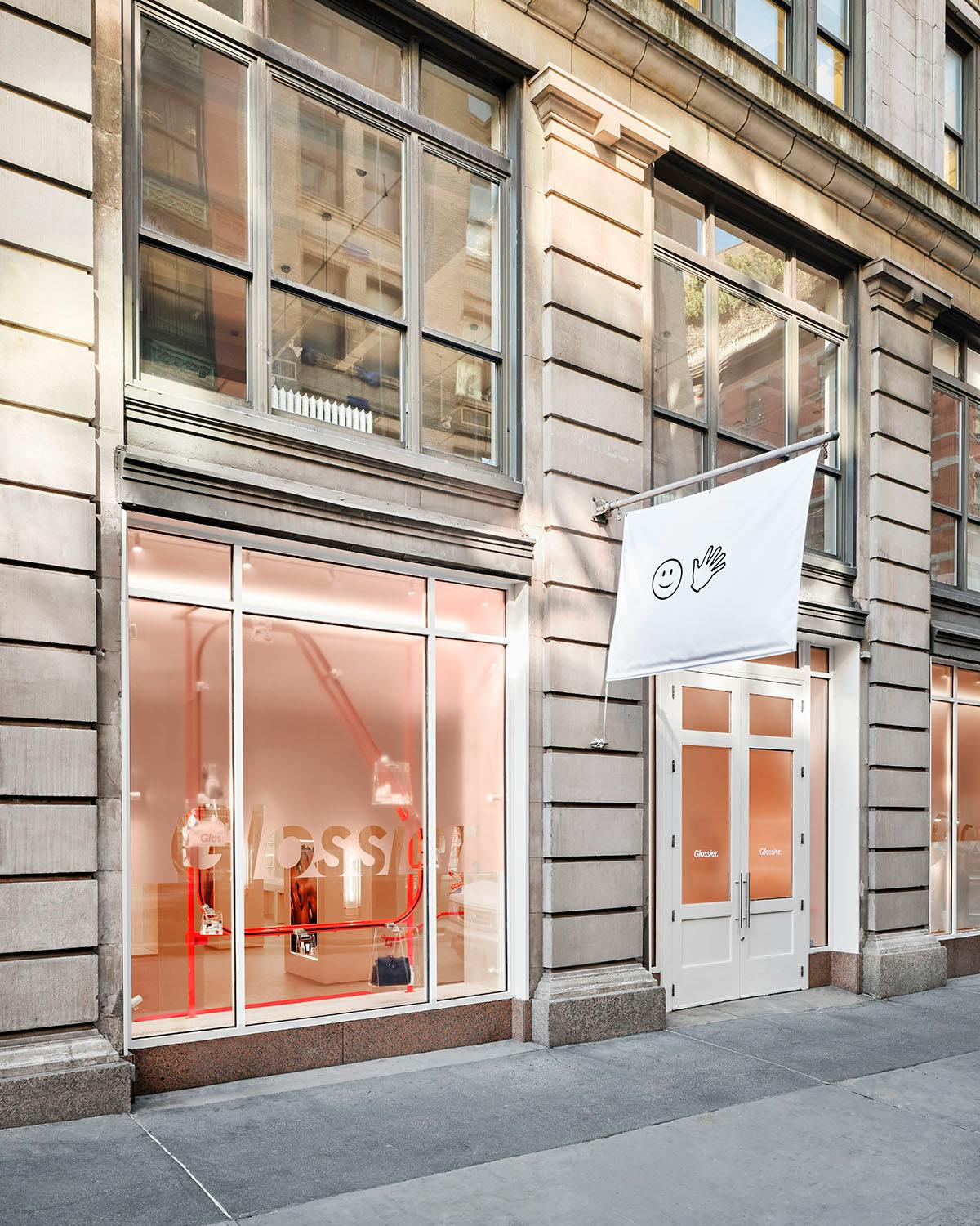 glossier-new-store-soho-nyc-3