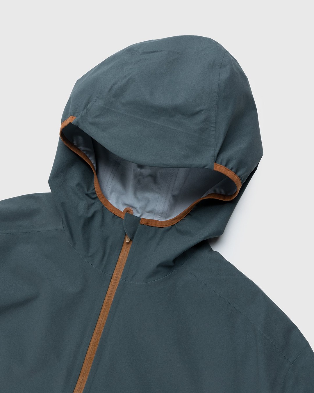 Loewe x On – Women's Waterproof Anorak Gradient Grey - Outerwear - Grey - Image 4