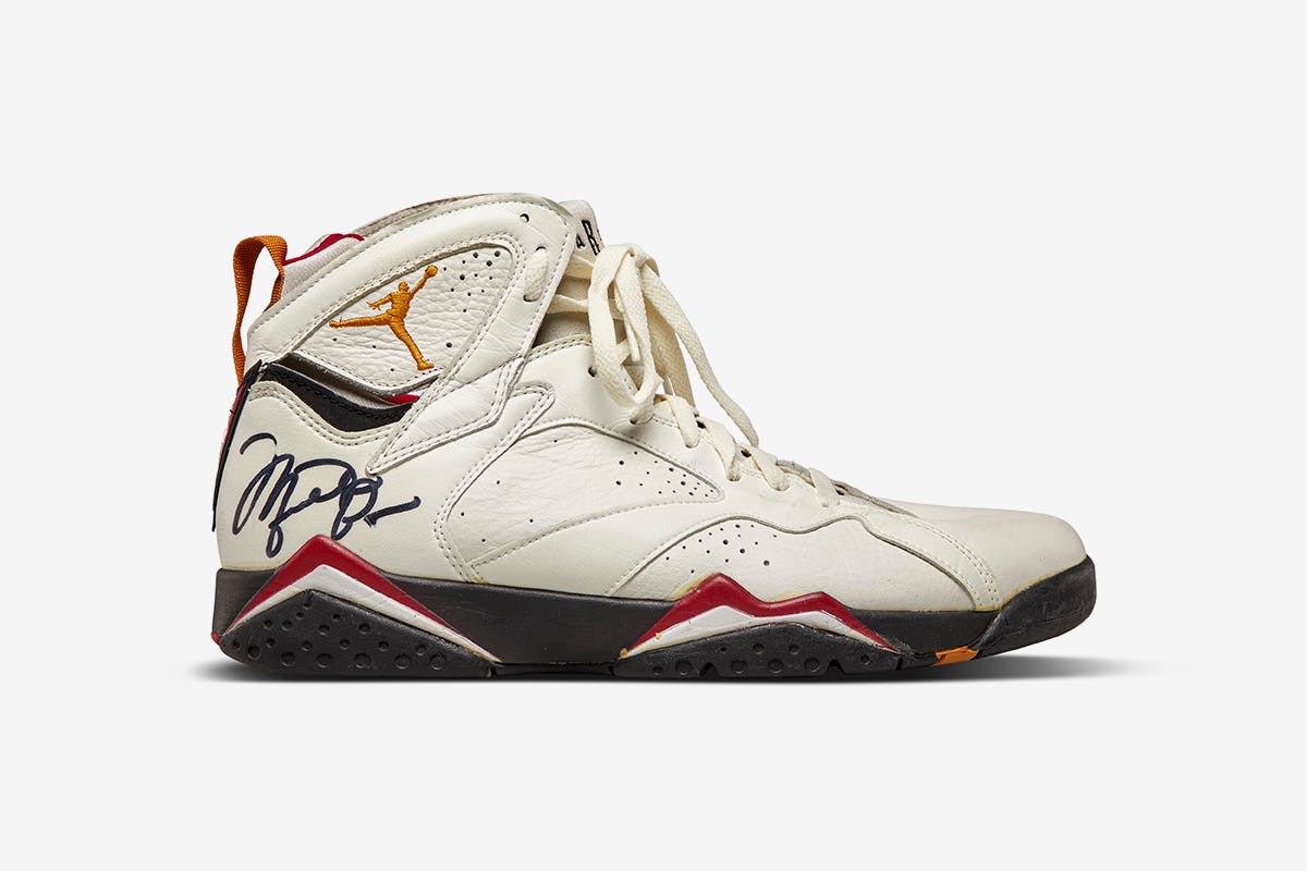 sothebys-sneaker-shop-01